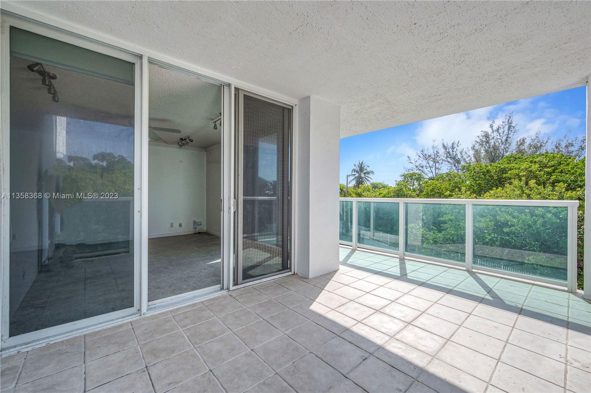 Condominium in Sunny Isles Beach, Florida 11628467