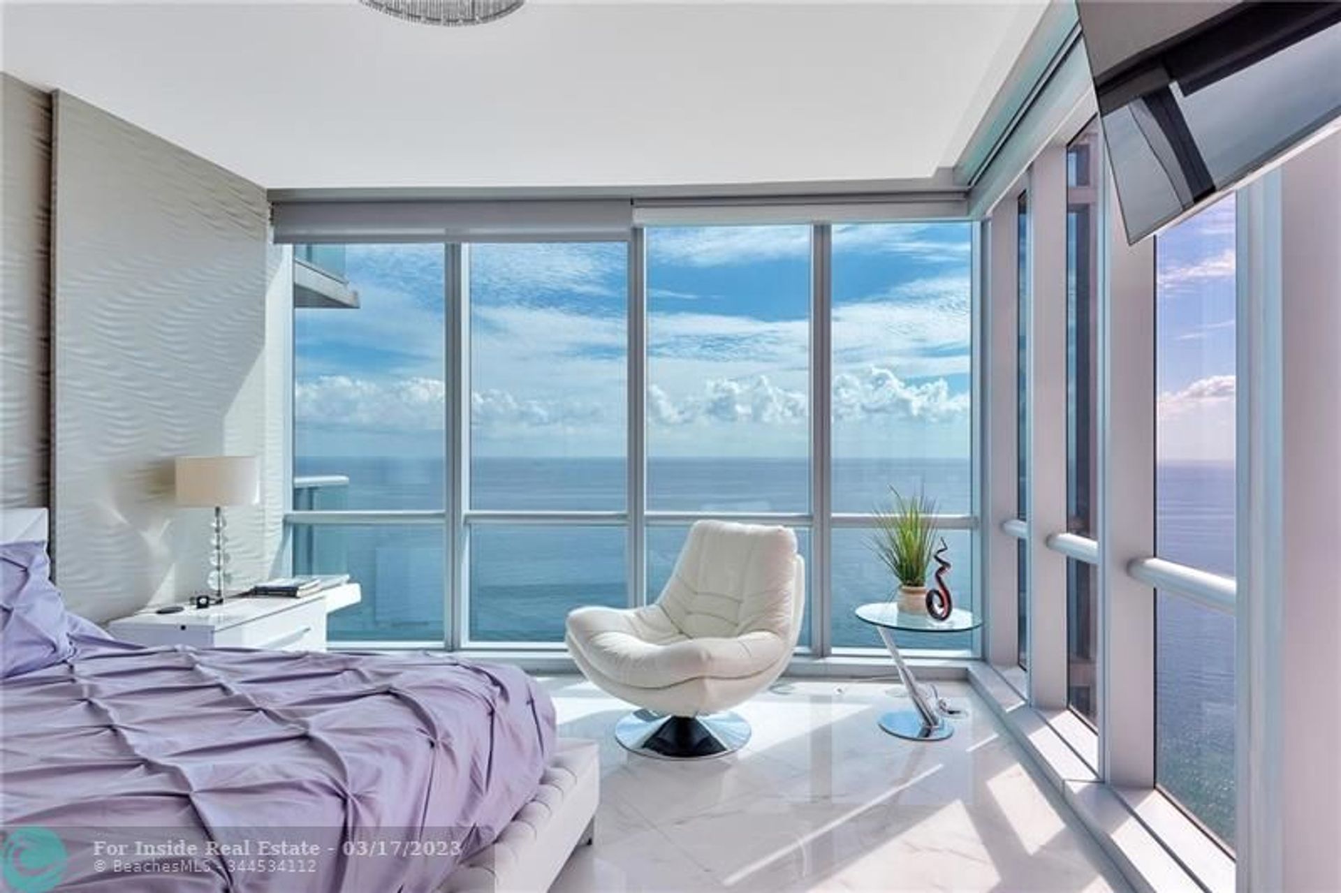 집 에 Sunny Isles Beach, Florida 11628477