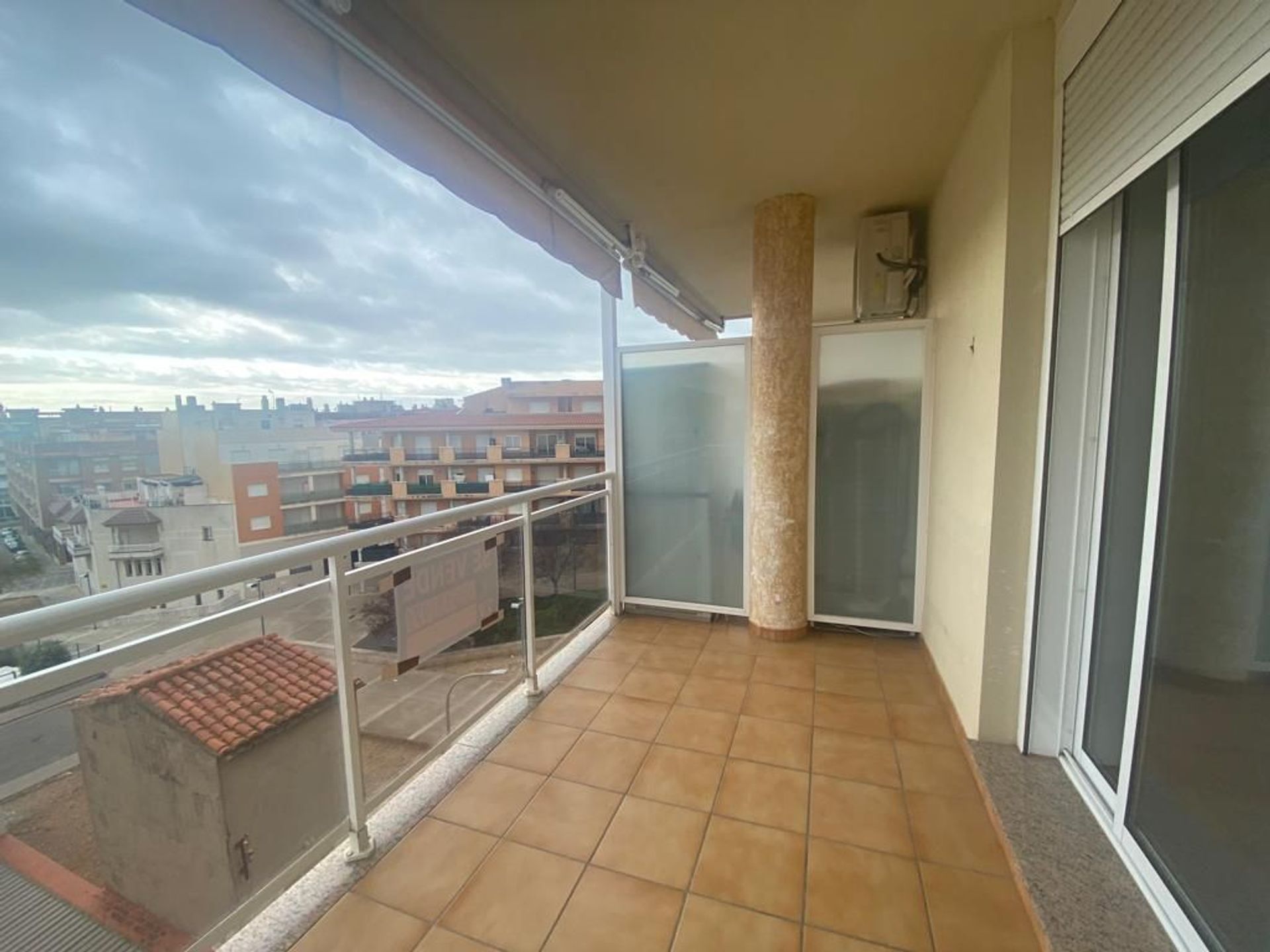 Condominium in San Carlos de la Rapita, Catalonia 11628501