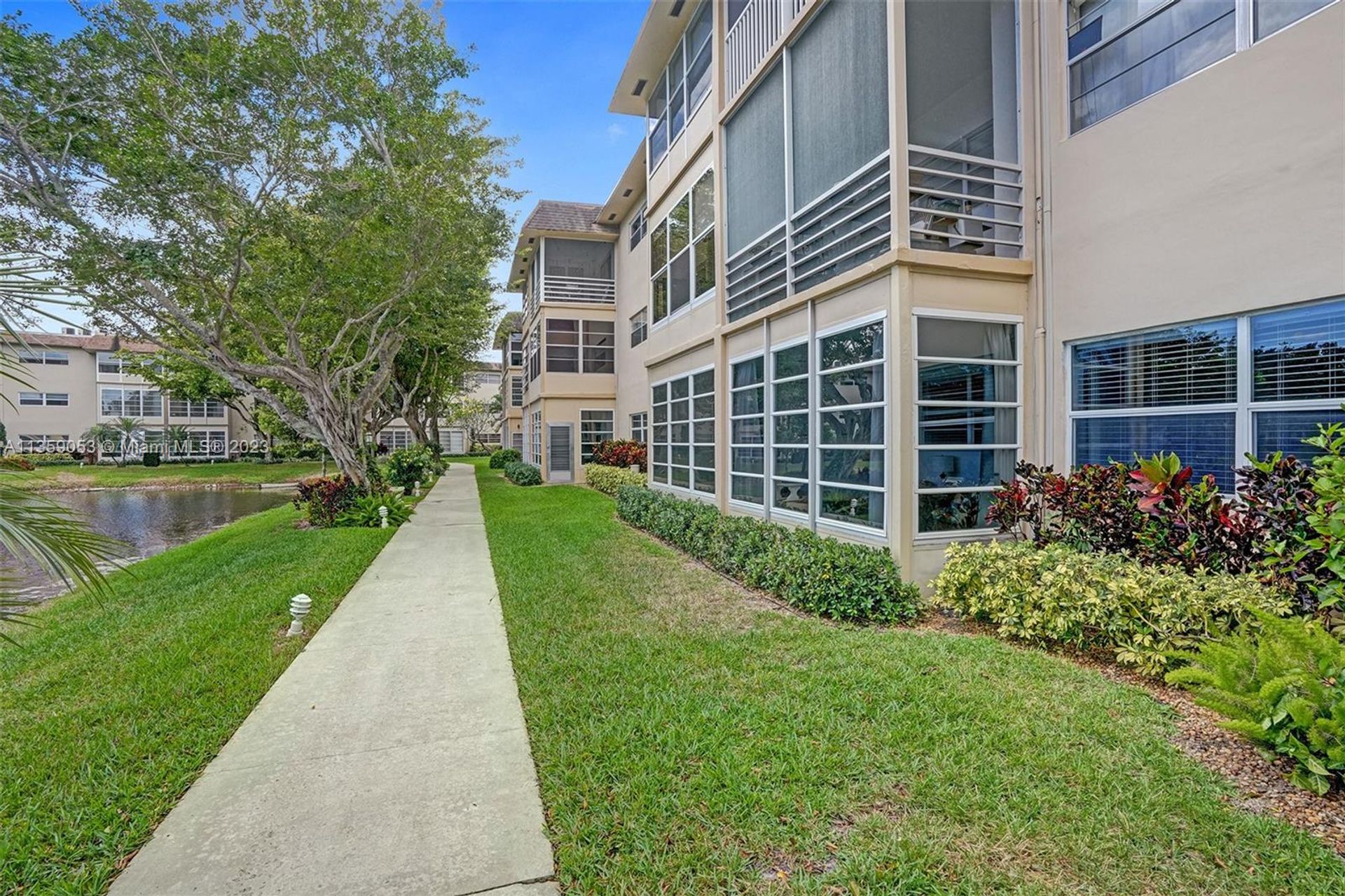 Condominio en Lauderdale Lakes, Florida 11629569