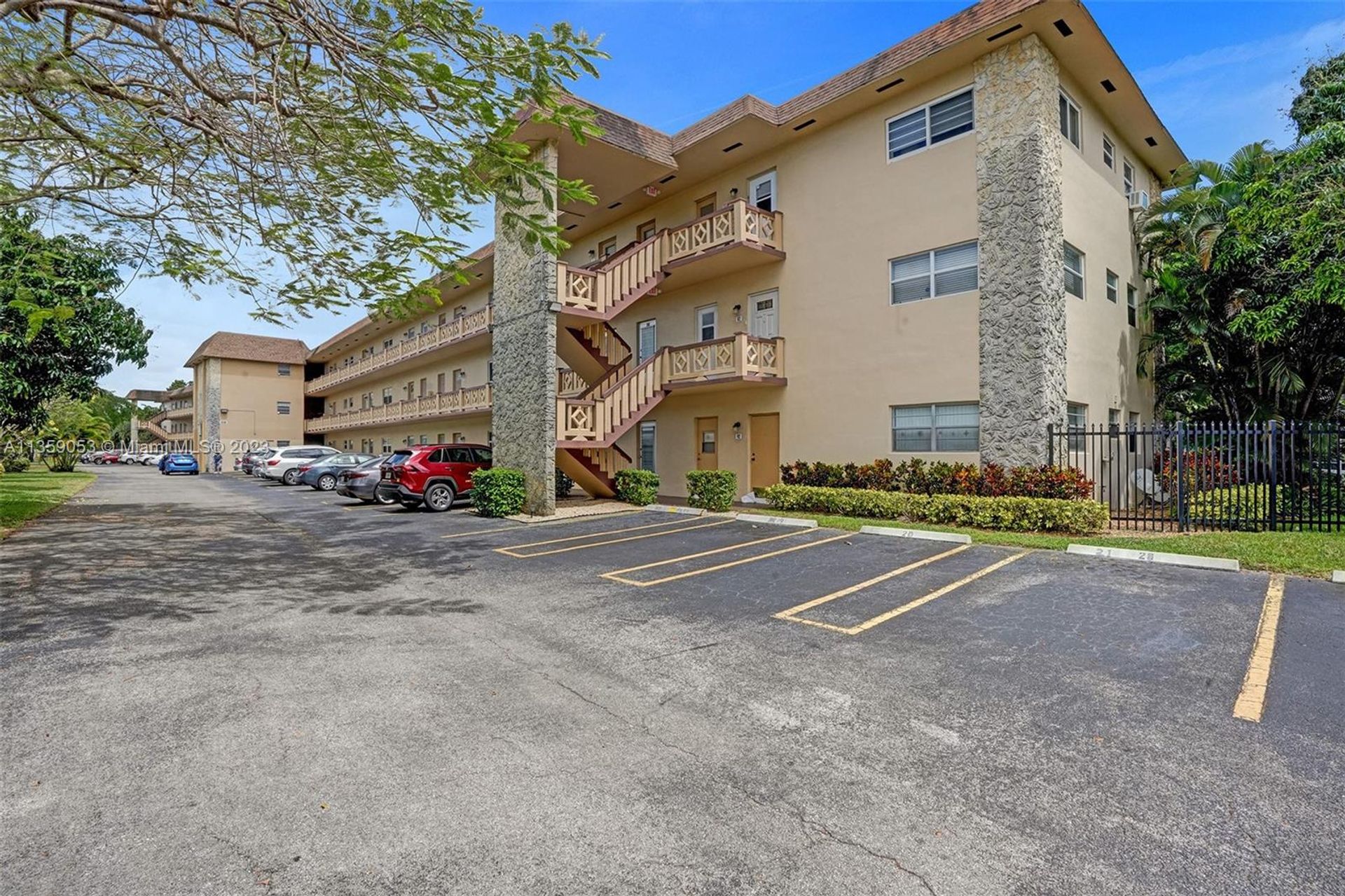 Condominio en Lauderdale Lakes, Florida 11629569