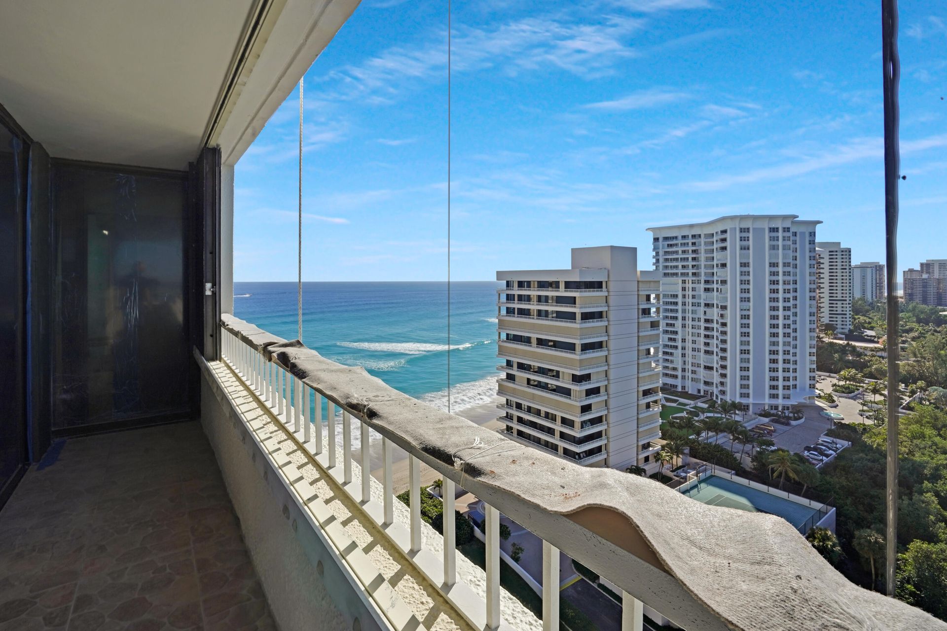 Condominium in Riviera Beach, Florida 11629580