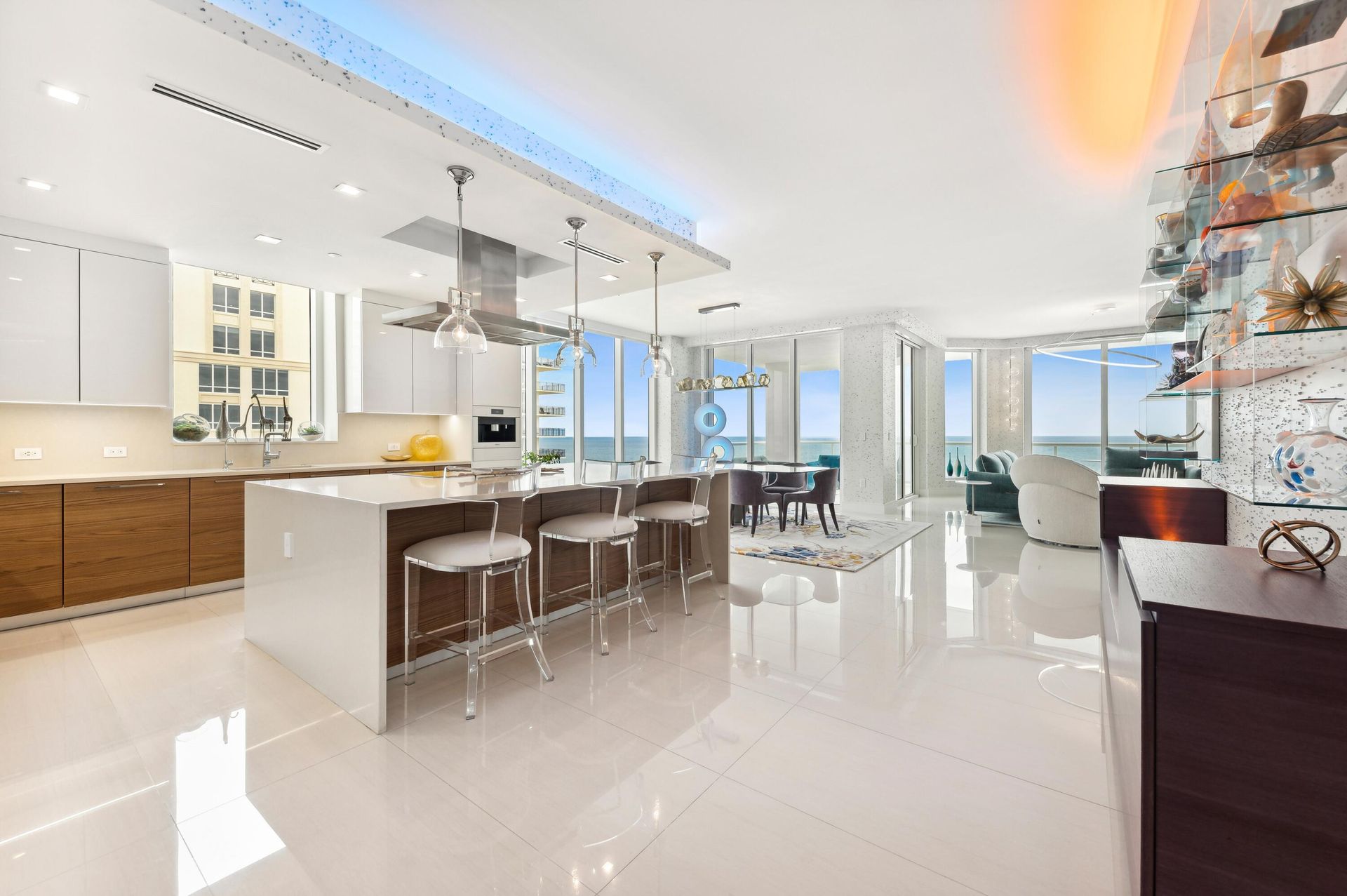 Condominium in West Palm Beach, Florida 11629593