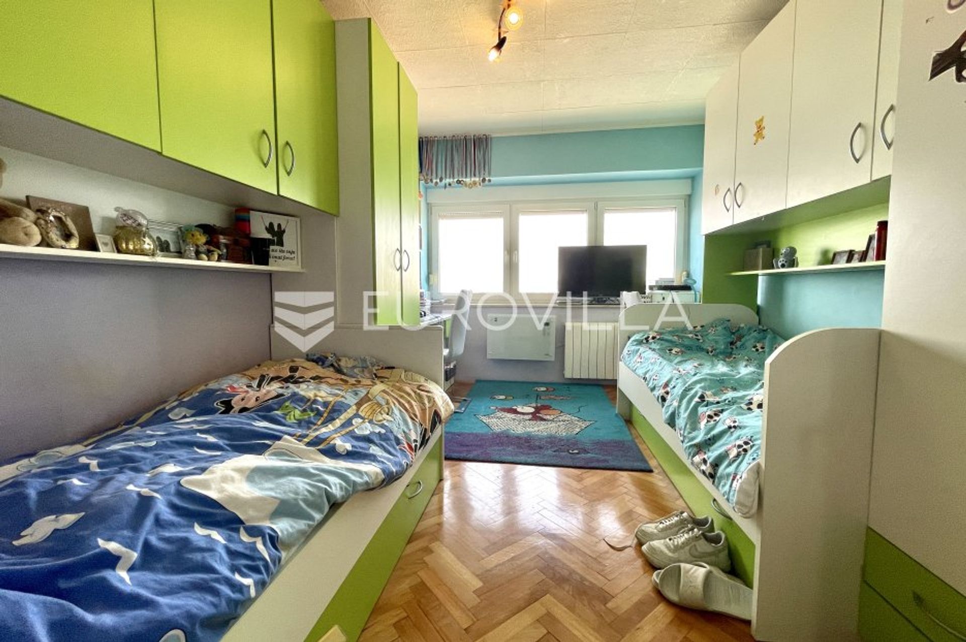 Condominium in Senj, Ličko-senjska županija 11630042