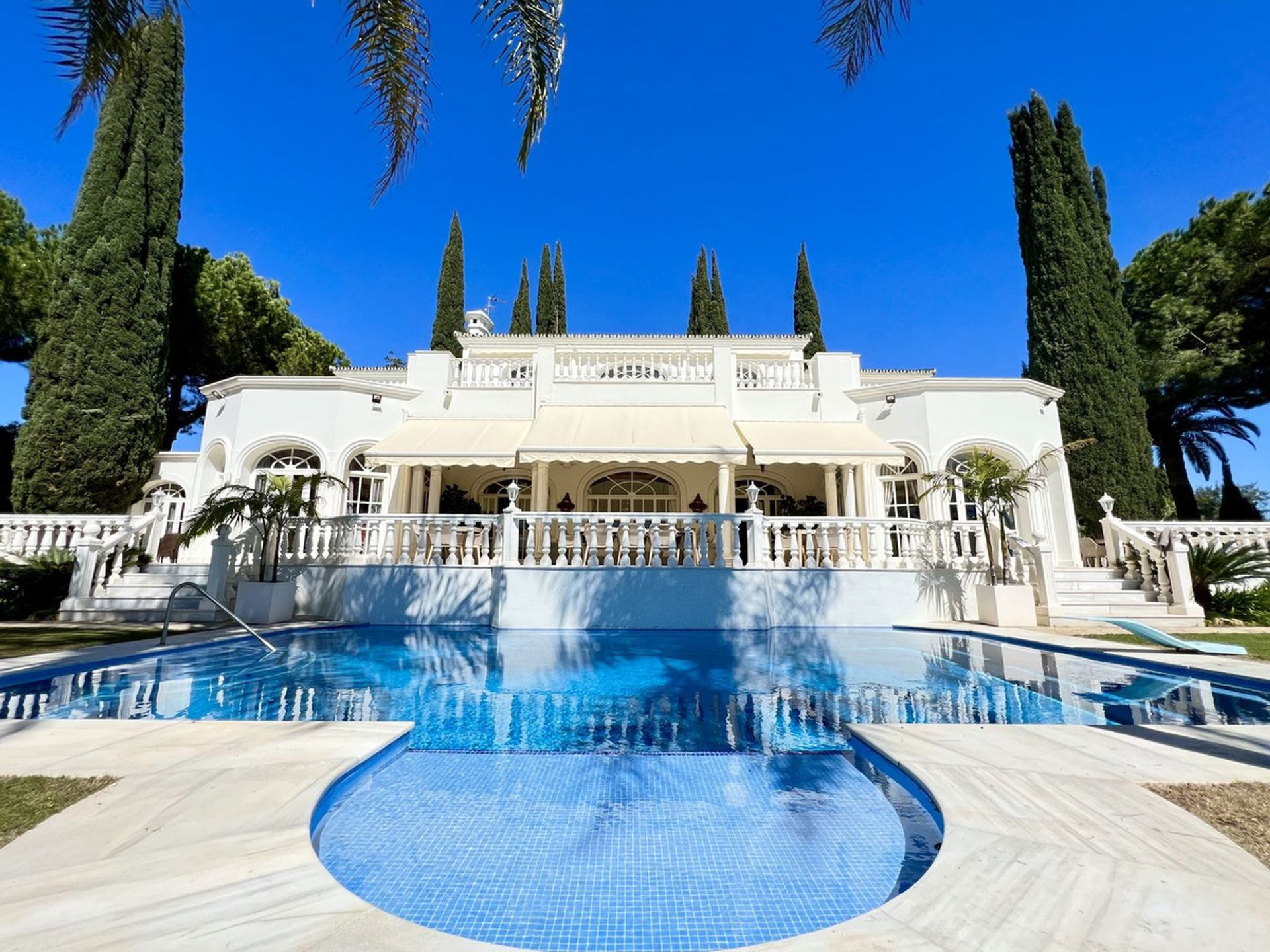 Haus im Benahavis, Andalusien 11631073