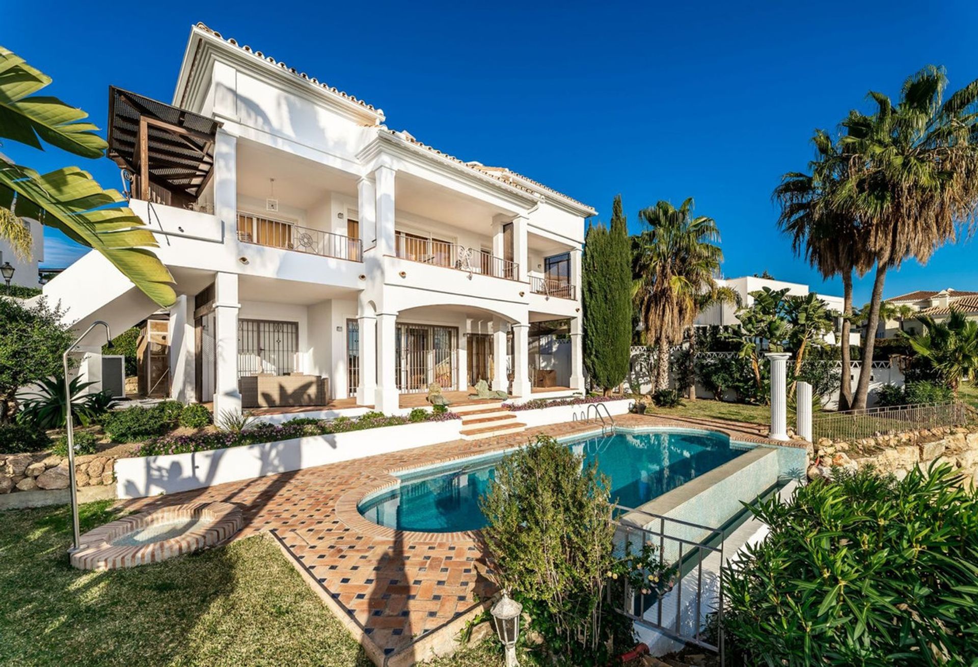 Rumah di Marbella, Andalusia 11631075