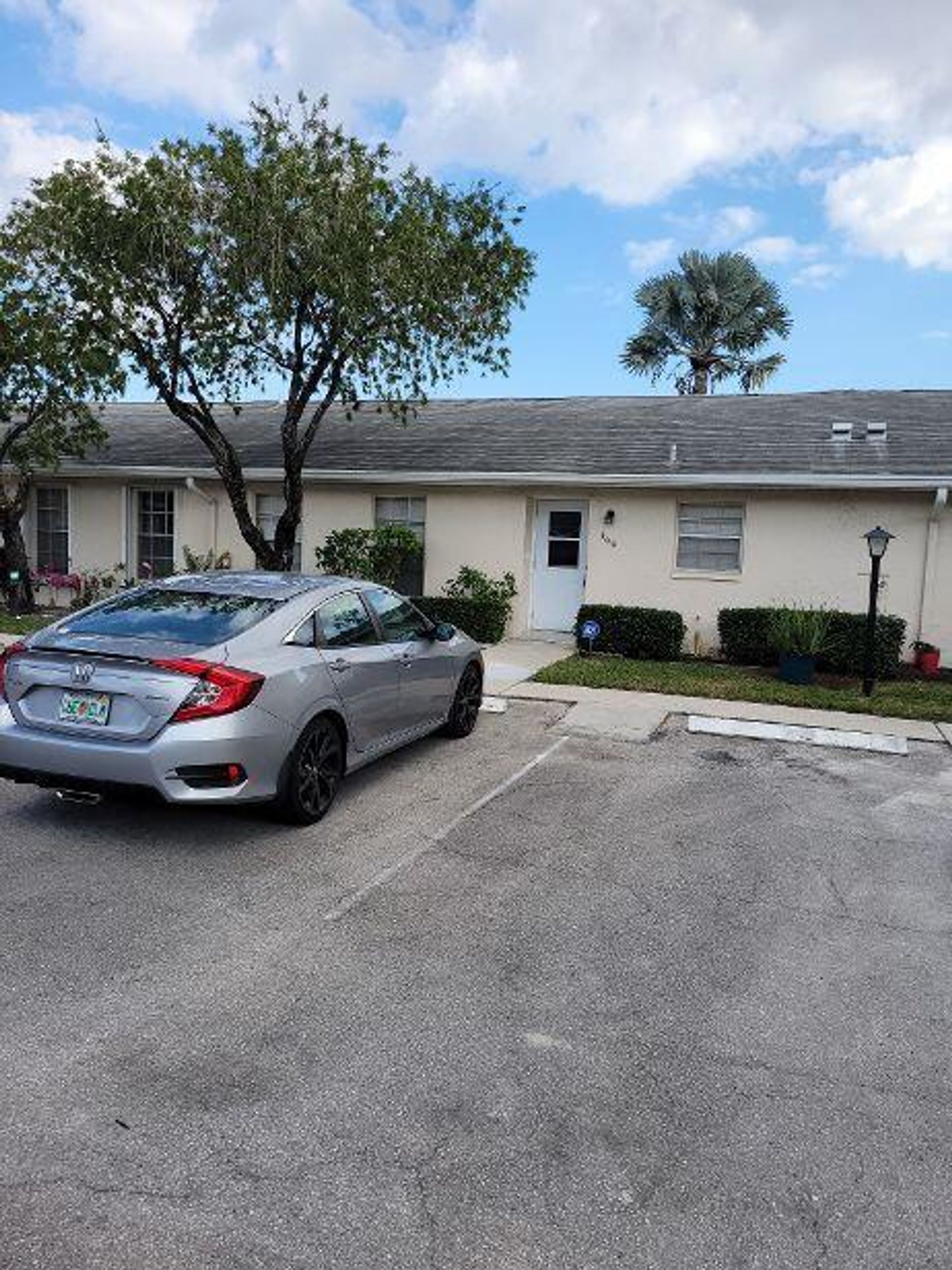 rumah dalam Lake Worth, Florida 11631557