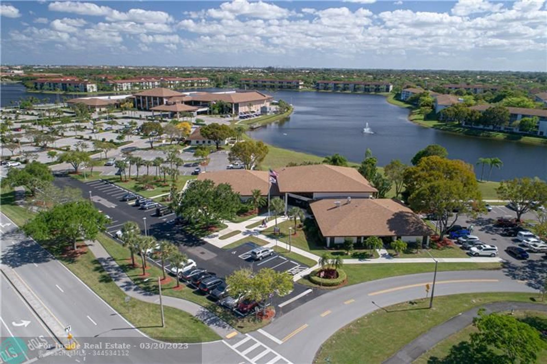 Будинок в Pembroke Pines, Florida 11631588