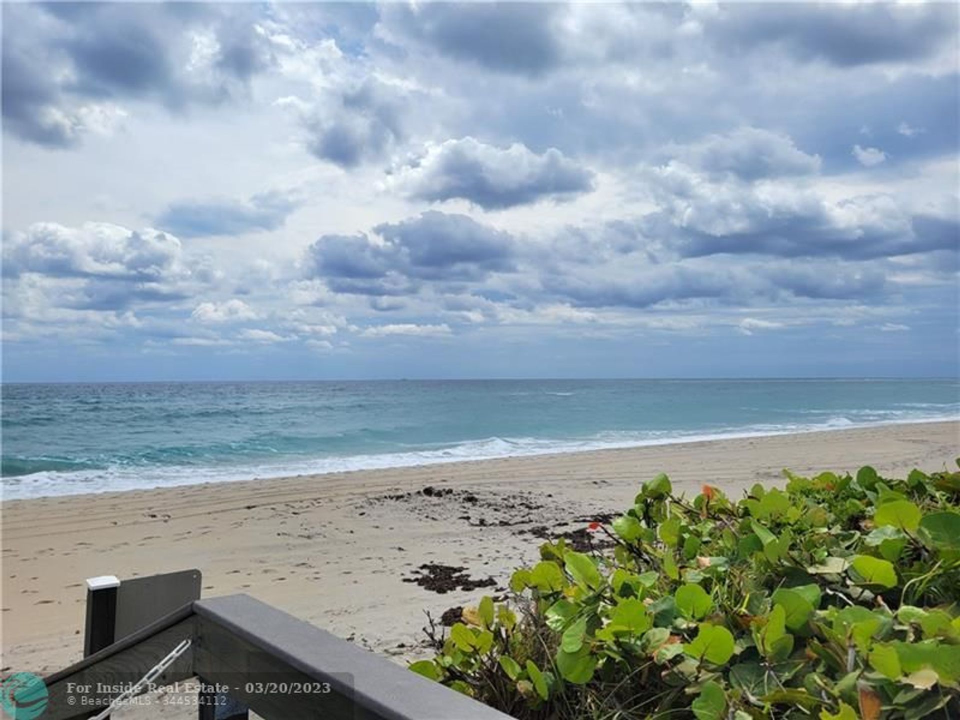 Житлова в Hillsboro Beach, Florida 11631592