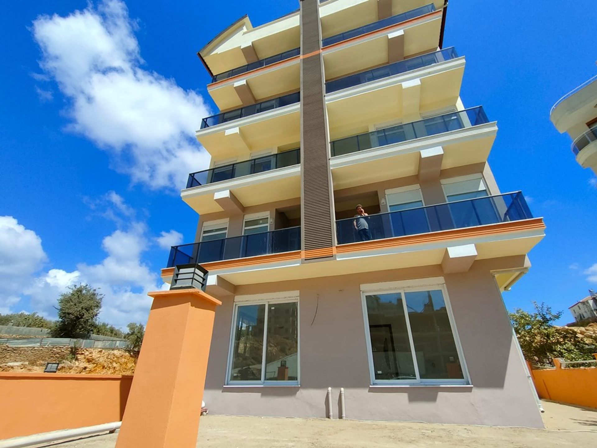 Condominio en Avsallar, Antalya 11631758