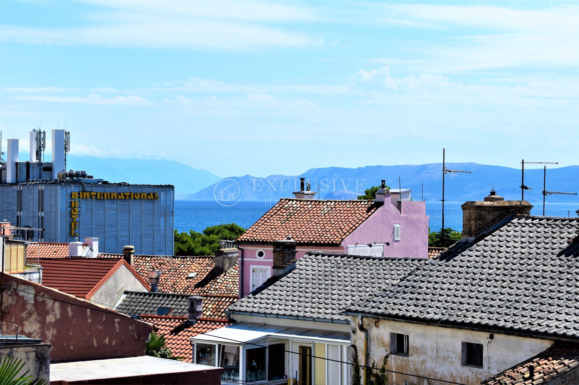 casa en Crikvenica, Primorje-Gorski Kotar County 11632211