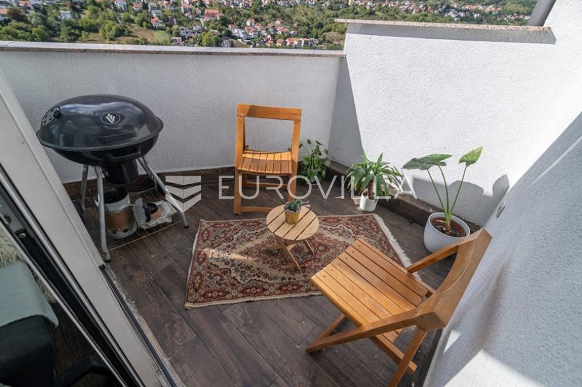 Condominio en Bijenik, Zagreb, Graduado 11632420