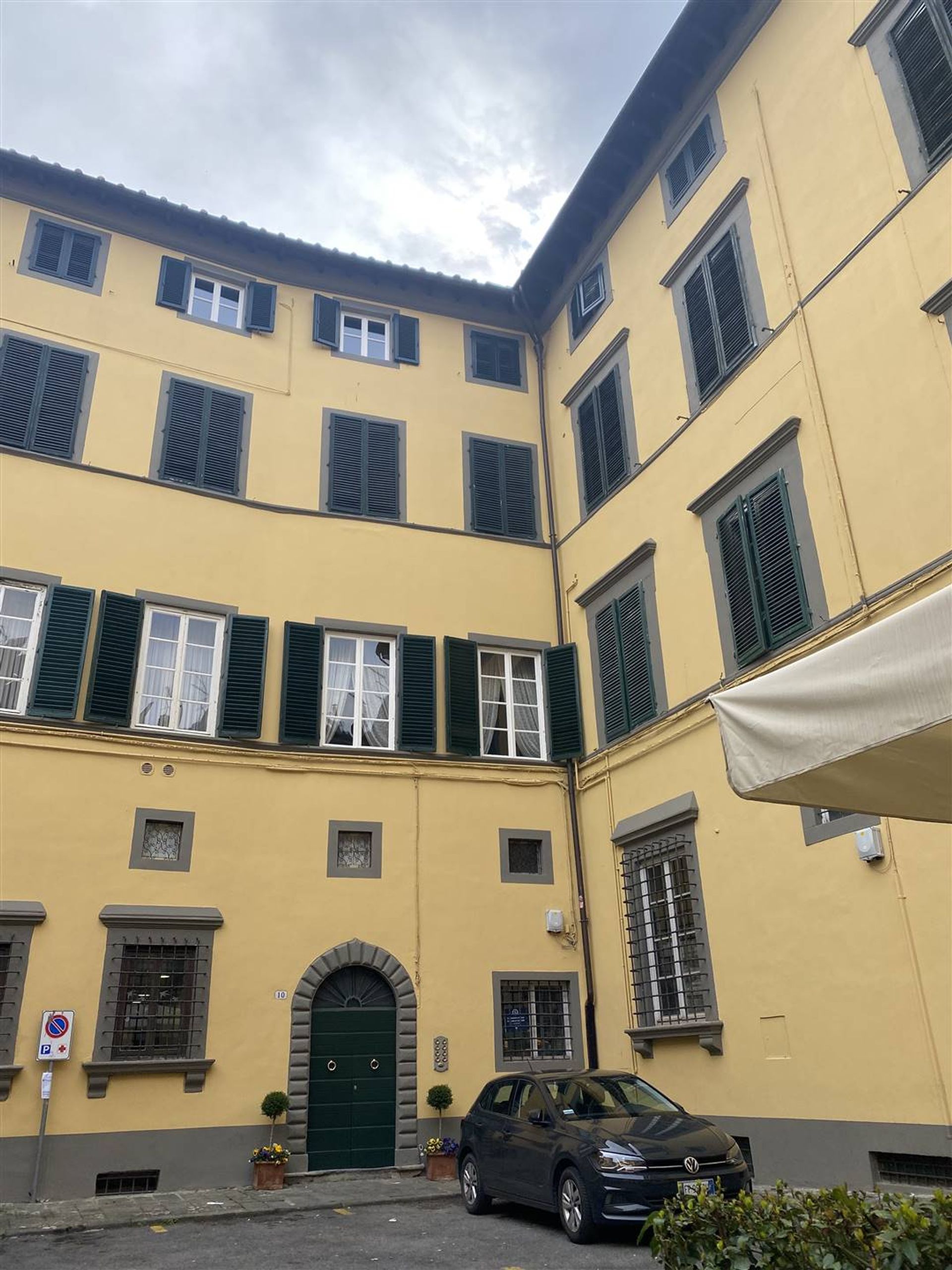 Condominium in Lucca, Tuscany 11632628