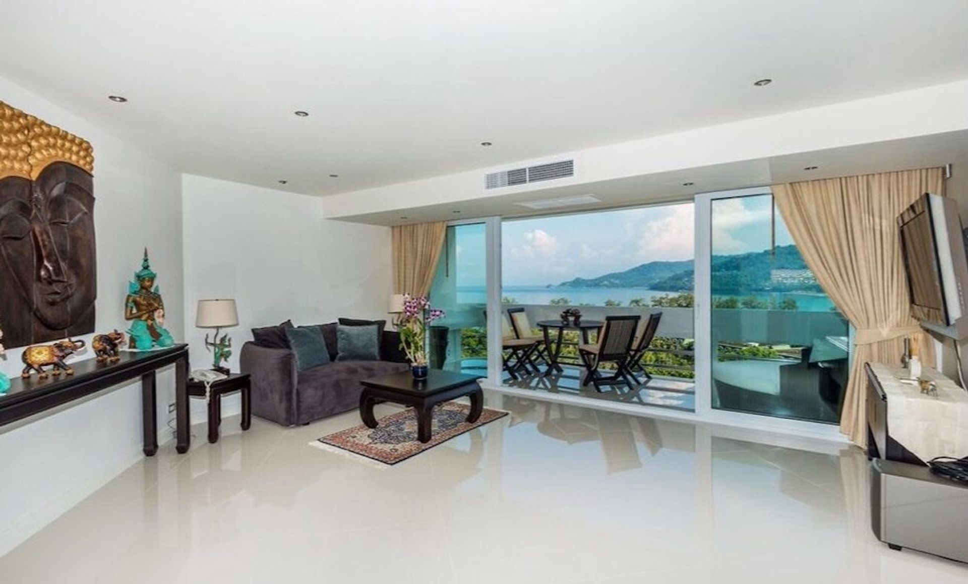 Condominium in Ban Dong Kham, Phuket 11633343