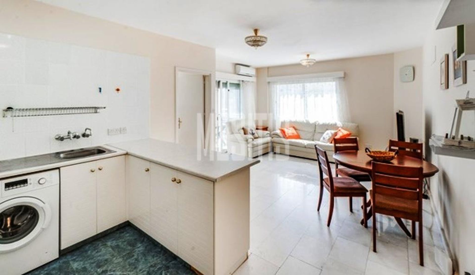 Condominium in Germasogeia, Limassol 11634440