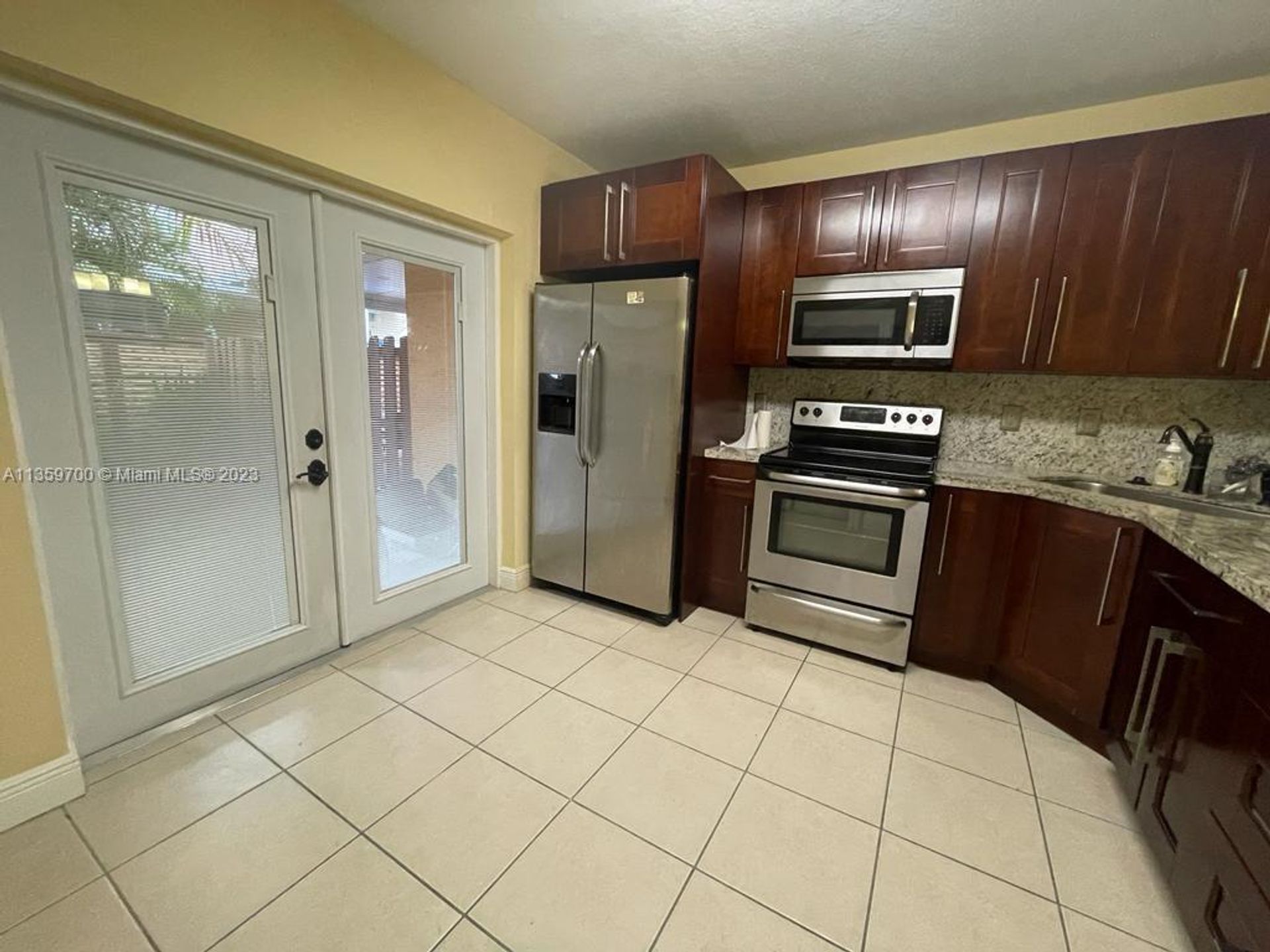 بيت في Hialeah Gardens, Florida 11634920