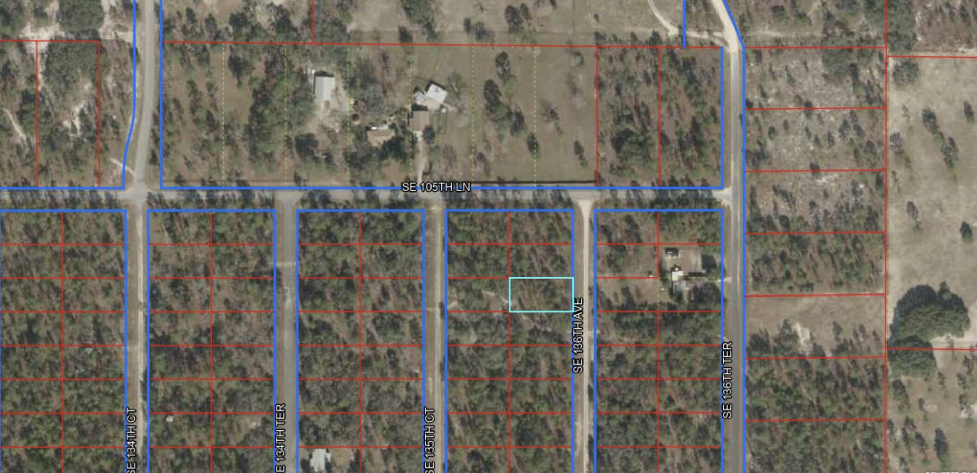 Land i Bronson, Florida 11634987