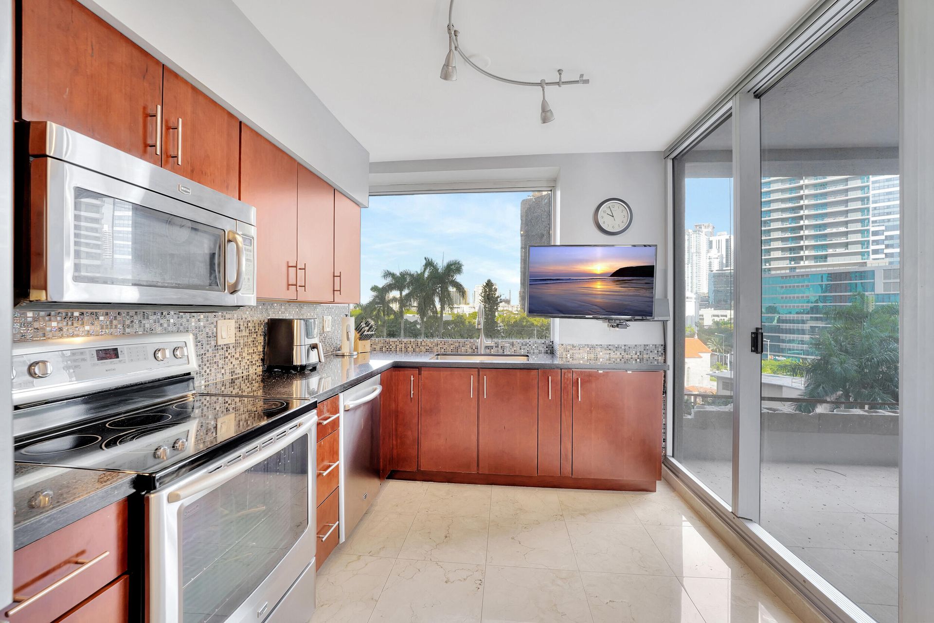 Condominium in Miami, Florida 11635017