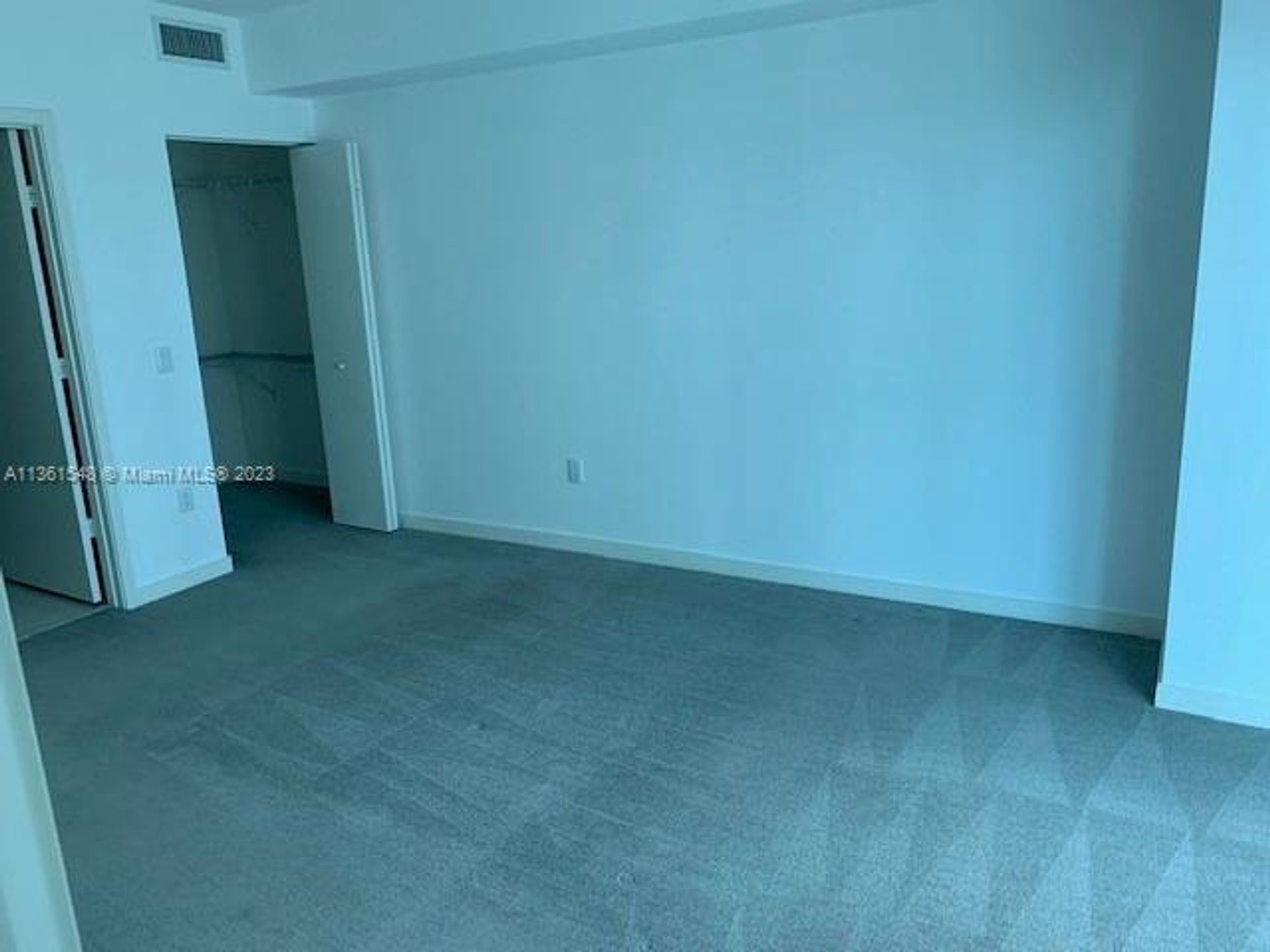 Residential in Miami, Florida 11636387