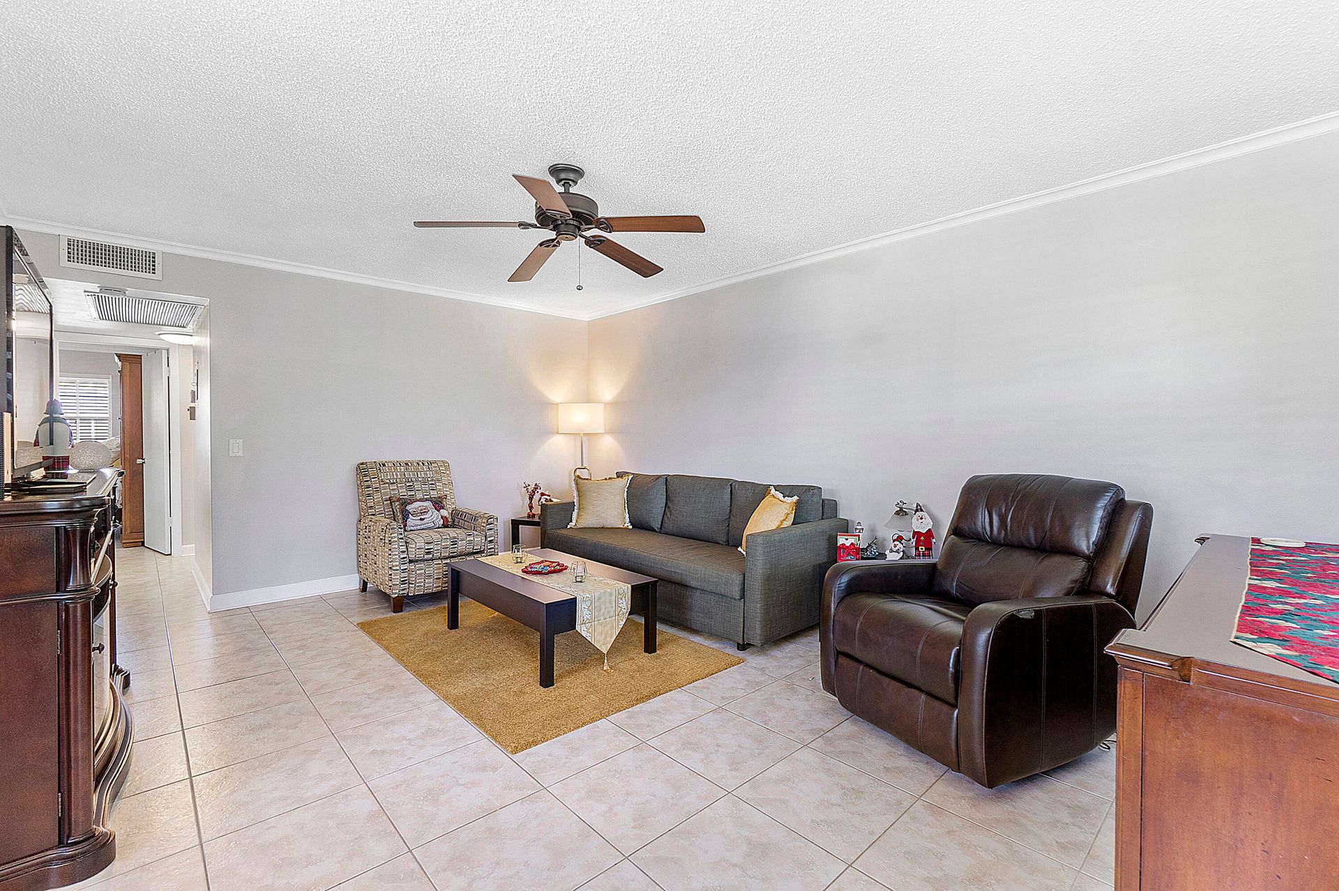 Condominium in Century Village, Florida 11636423