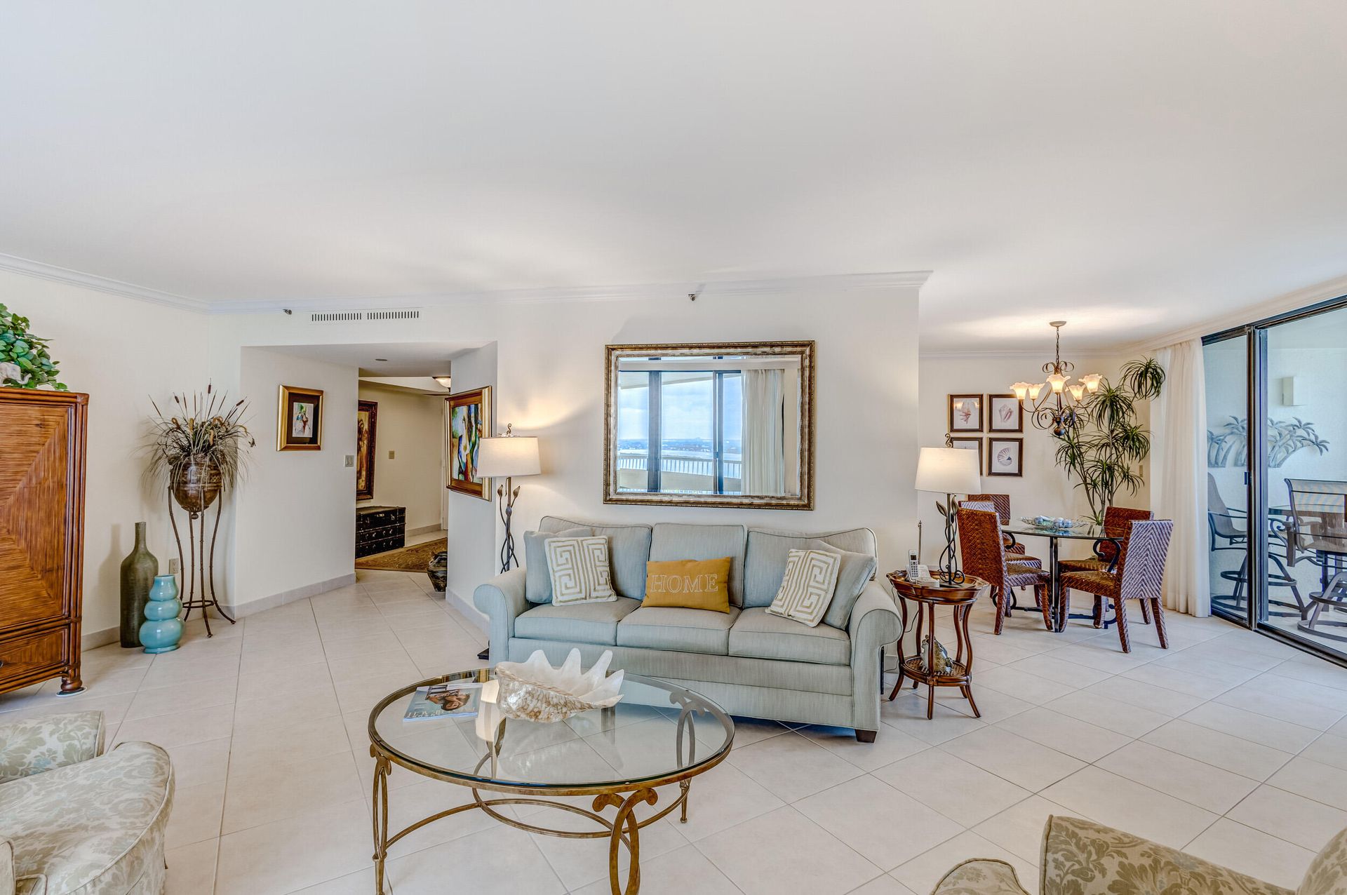 Condominium in Riviera Beach, Florida 11636449