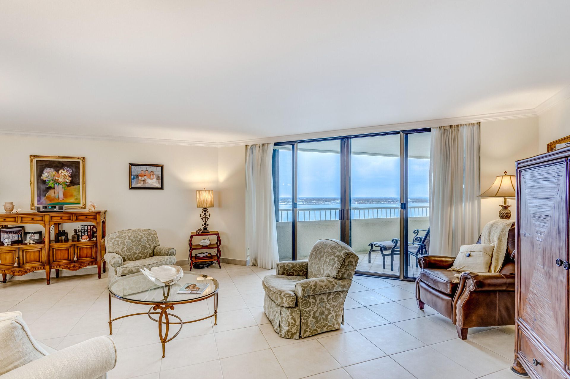 Condominium in Riviera Beach, Florida 11636449