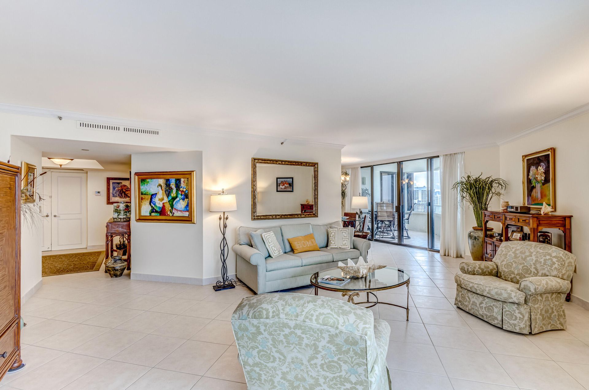 Condominium in Riviera Beach, Florida 11636449