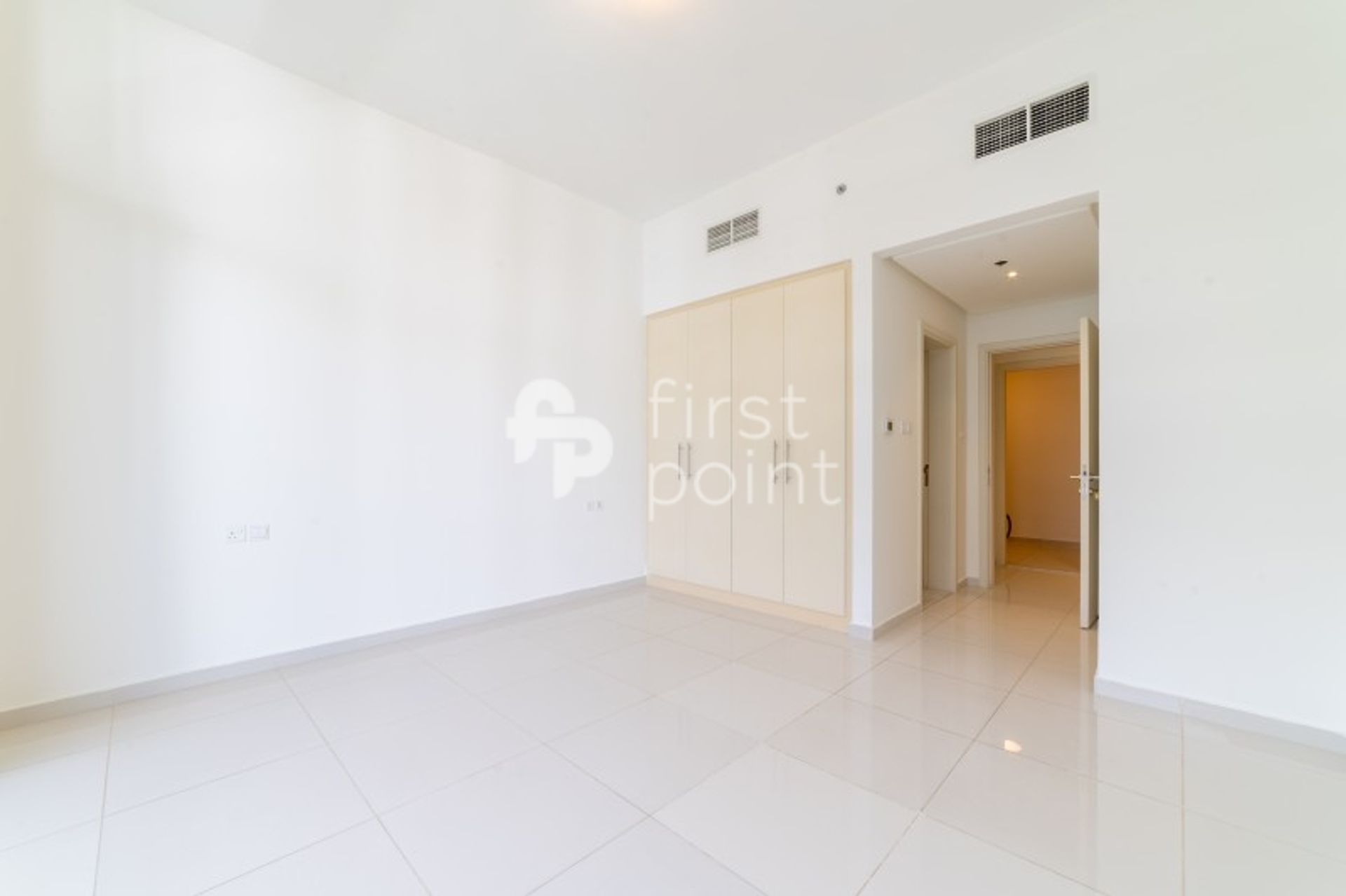 Condominium in 'Ud al Bayda', Dubayy 11636691