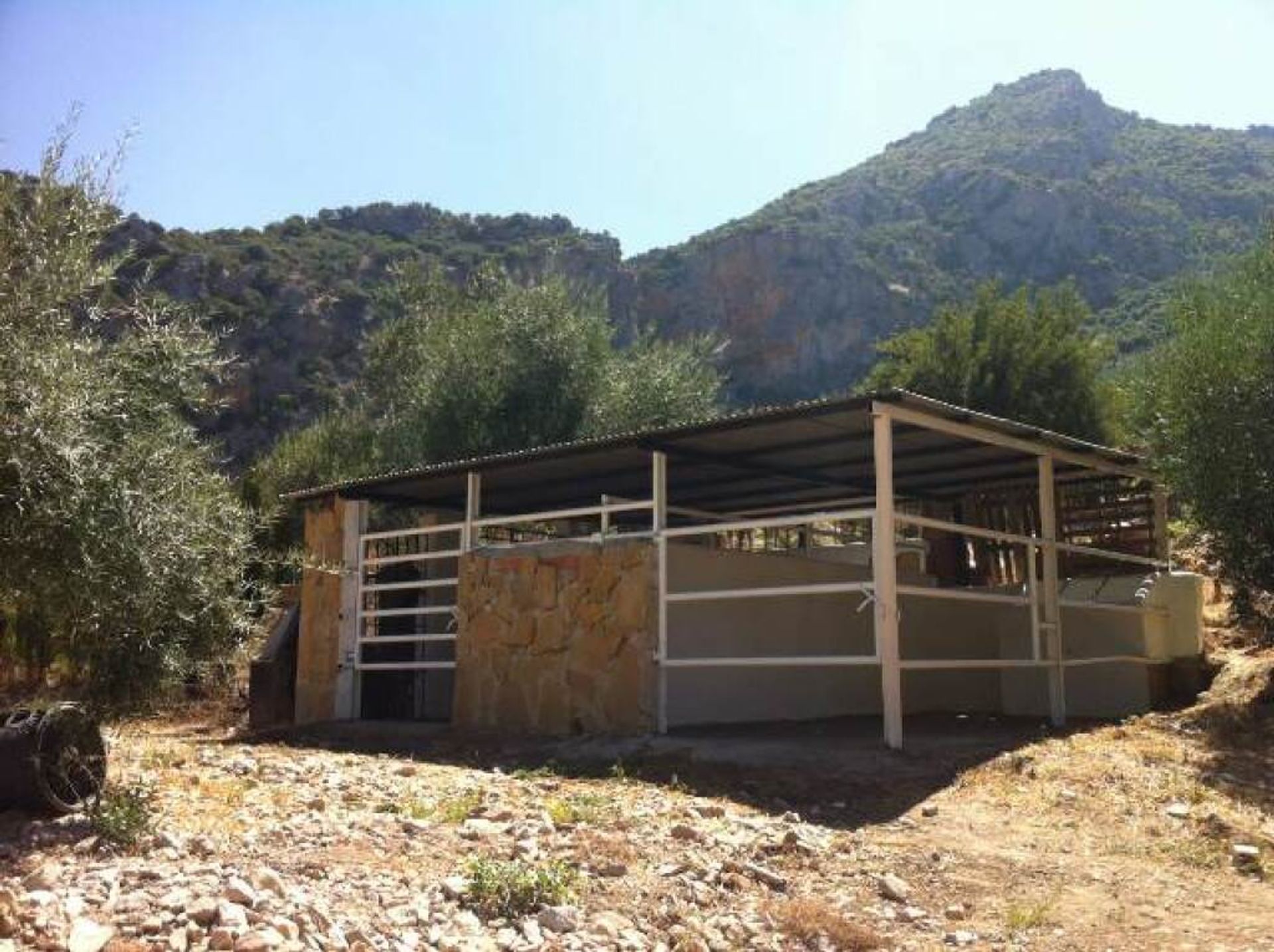 σπίτι σε Zahara de la Sierra, Andalucía 11637408