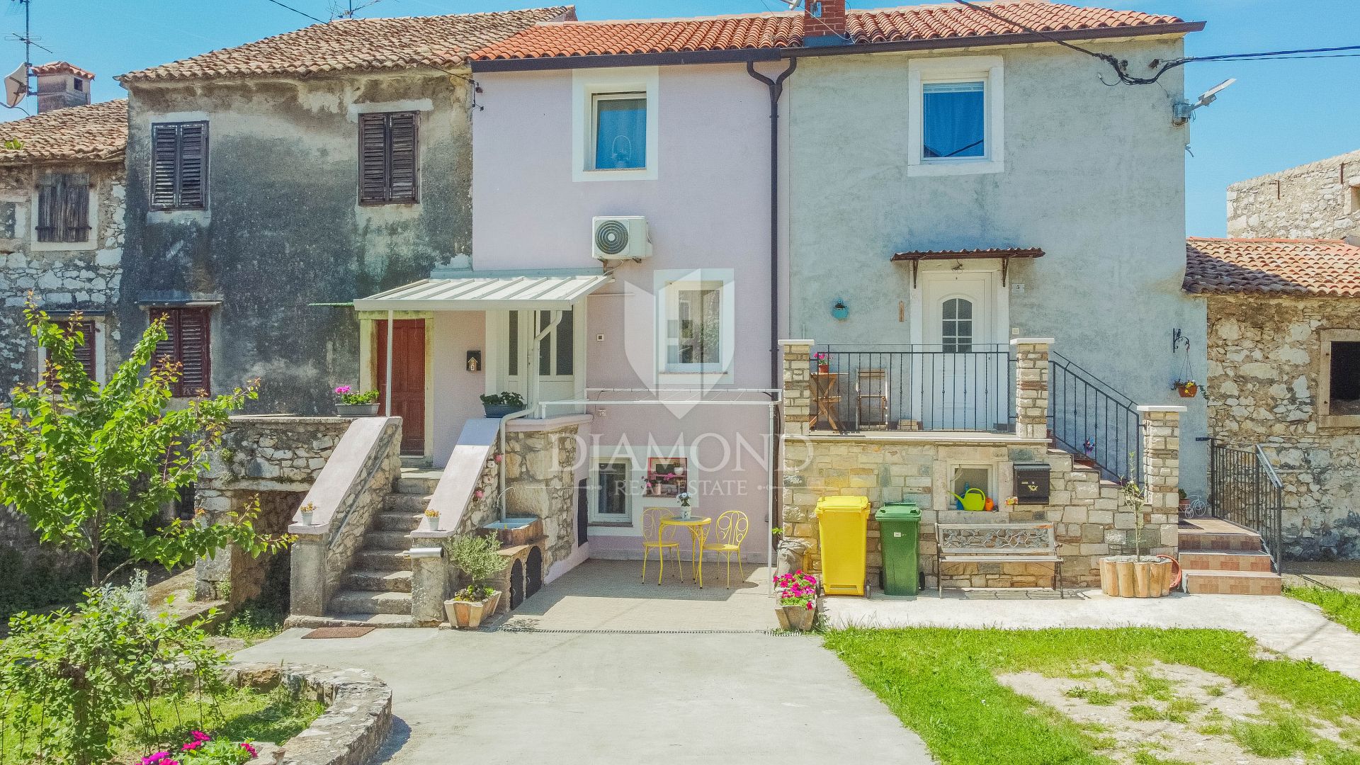 House in Brtonigla, Istria County 11638557