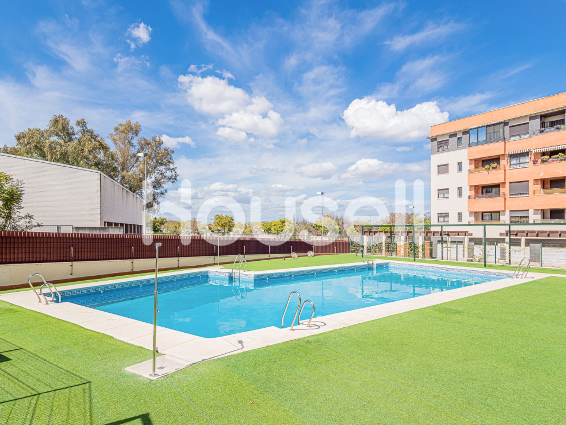 Condominium in Montequinto, Andalucía 11638724