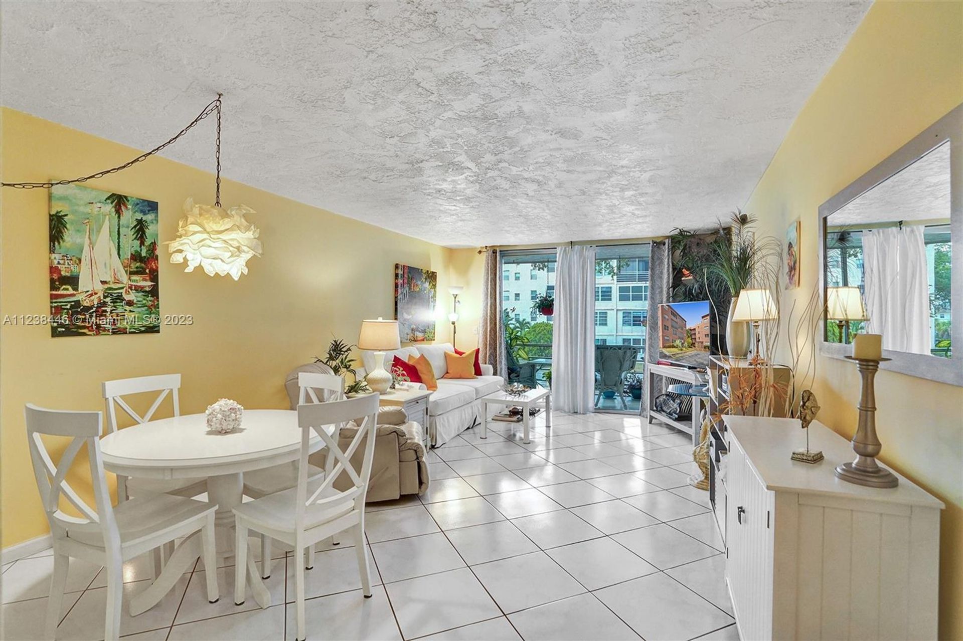 Condominio en Lauderdale Lakes, Florida 11638769