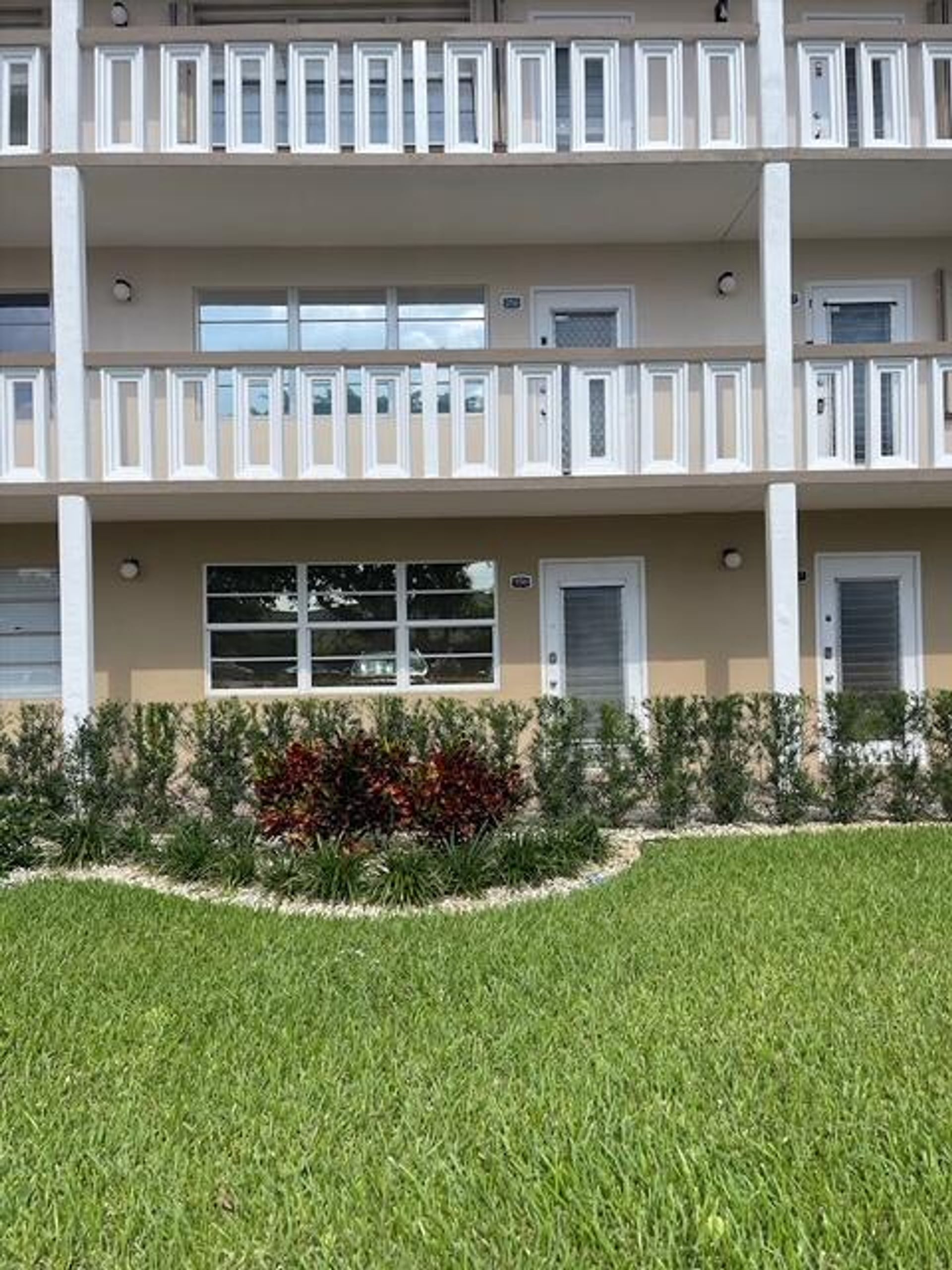 Condominium dans Village du siècle, Floride 11638773