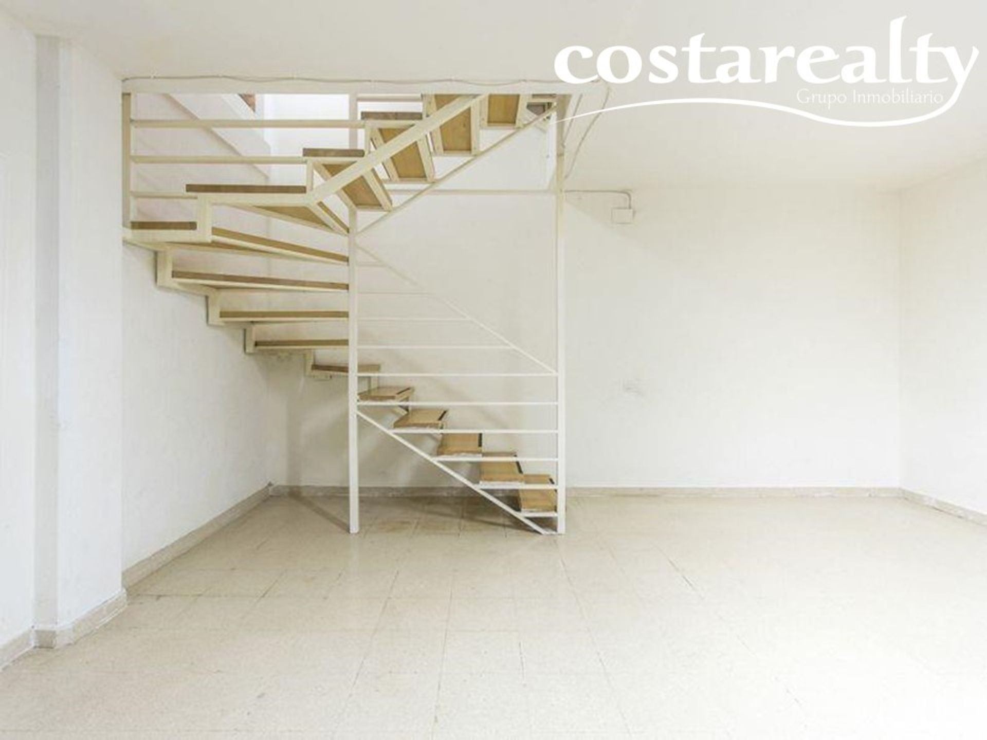 公寓 在 Esplugues de Llobregat, Carrer del Mestre Joan Corrales 11639186