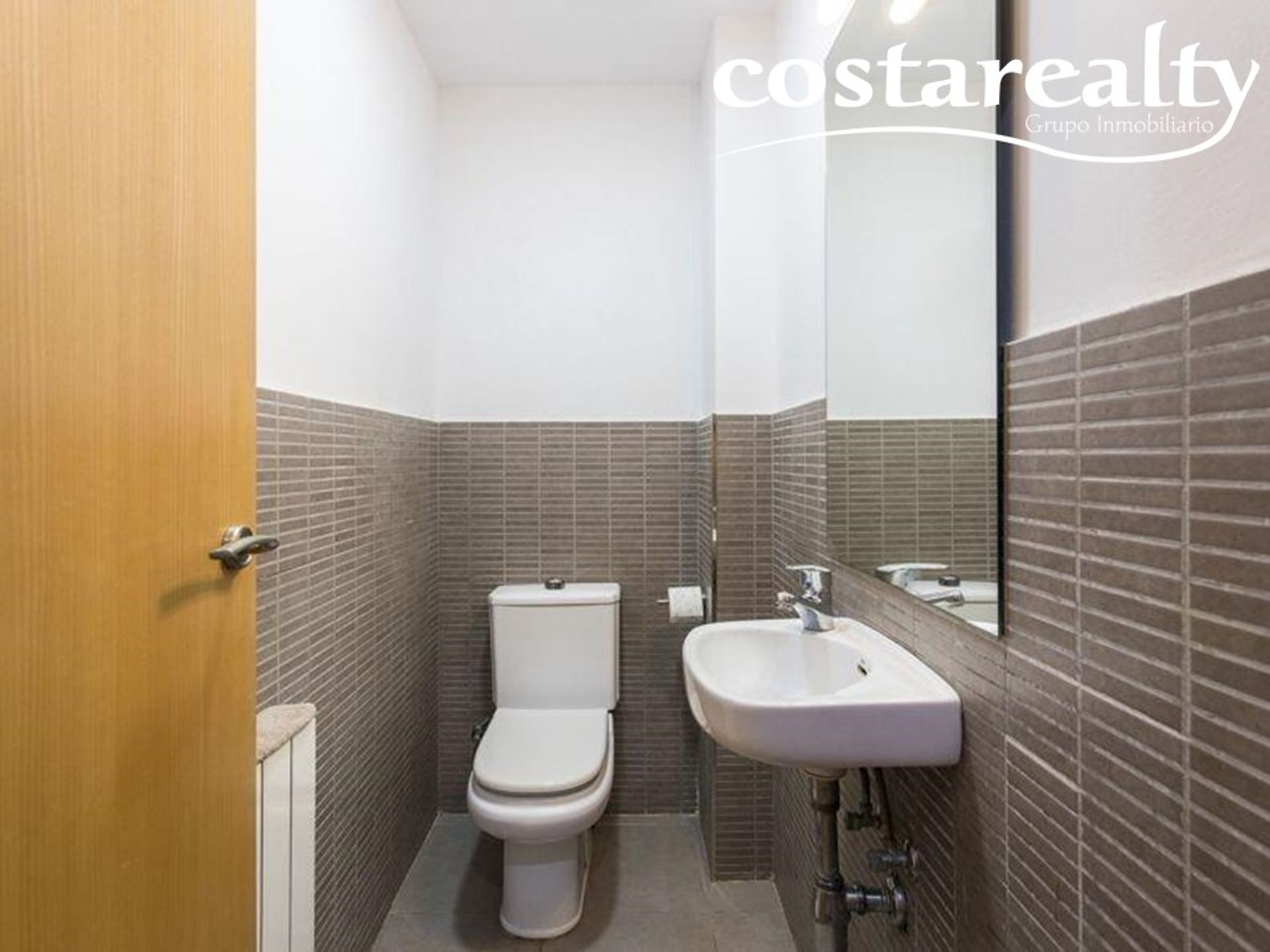 公寓 在 Esplugues de Llobregat, Carrer del Mestre Joan Corrales 11639186