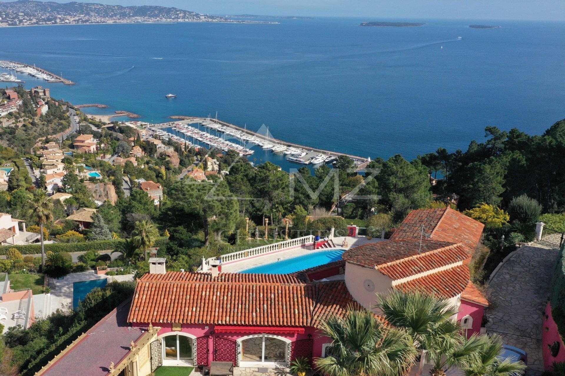 Rumah di Thoule-sur-Mer, Provence-Alpes-Cote d'Azur 11639604