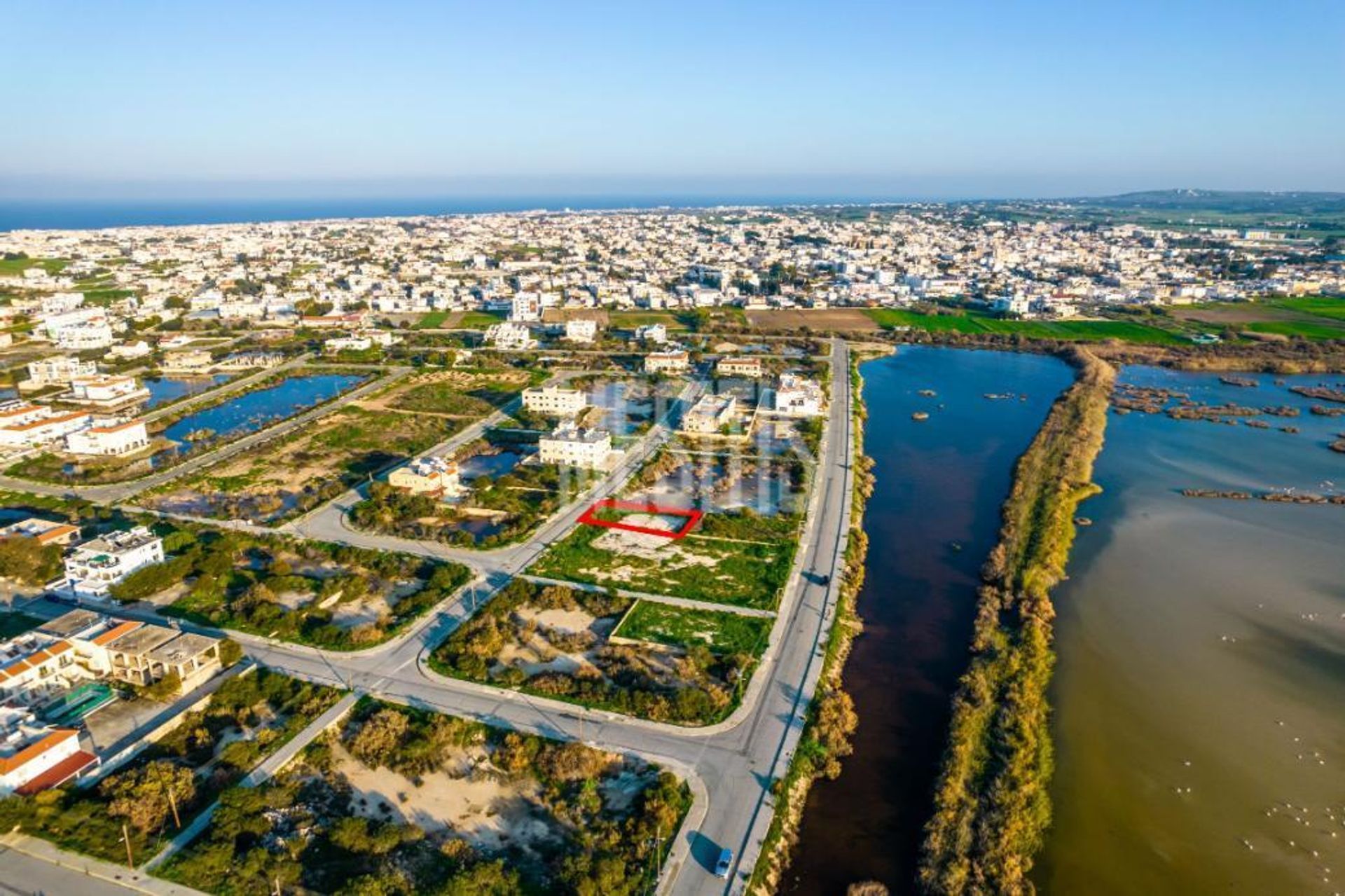 भूमि में Paralimni, एमोचोस्टोस 11639885