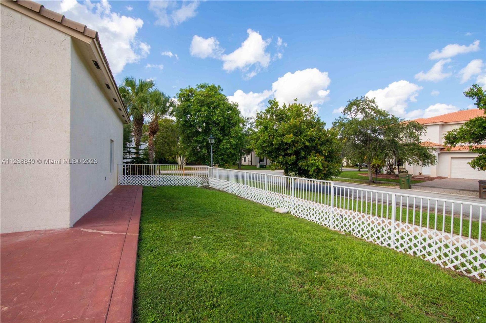 House in Miramar, Florida 11639960