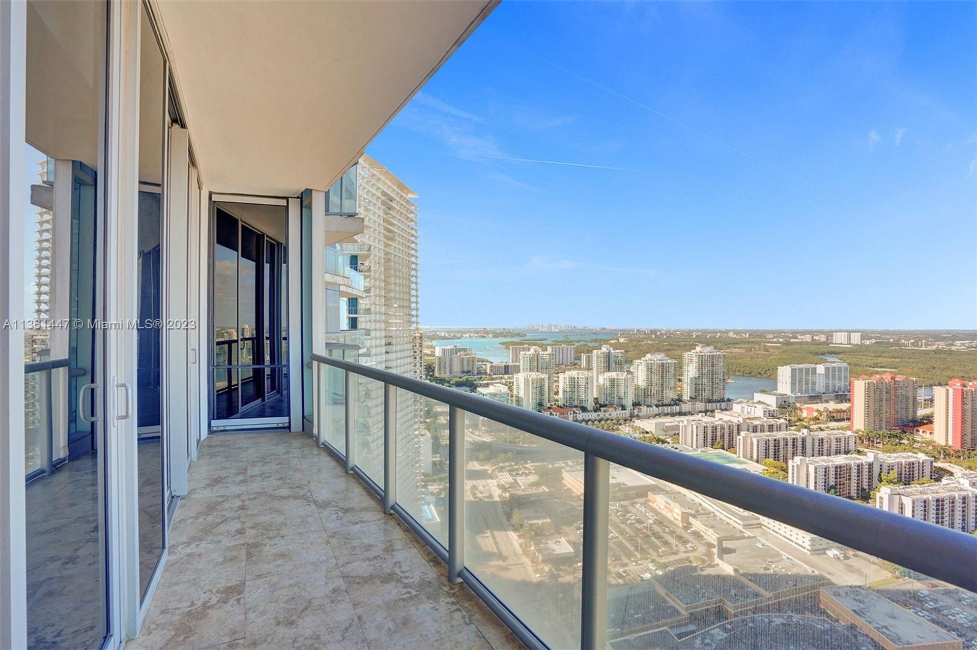 Кондоминиум в Sunny Isles Beach, Florida 11639963