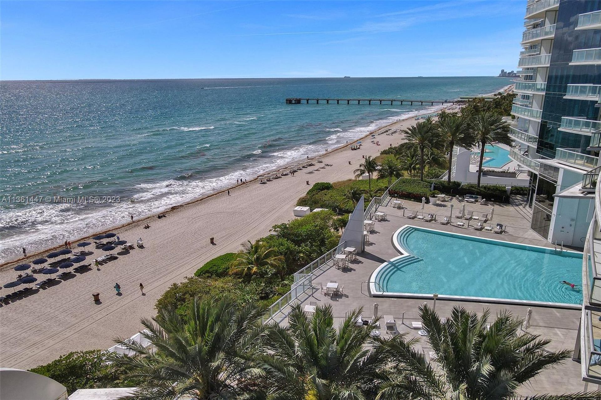 सम्मिलित में Sunny Isles Beach, Florida 11639963