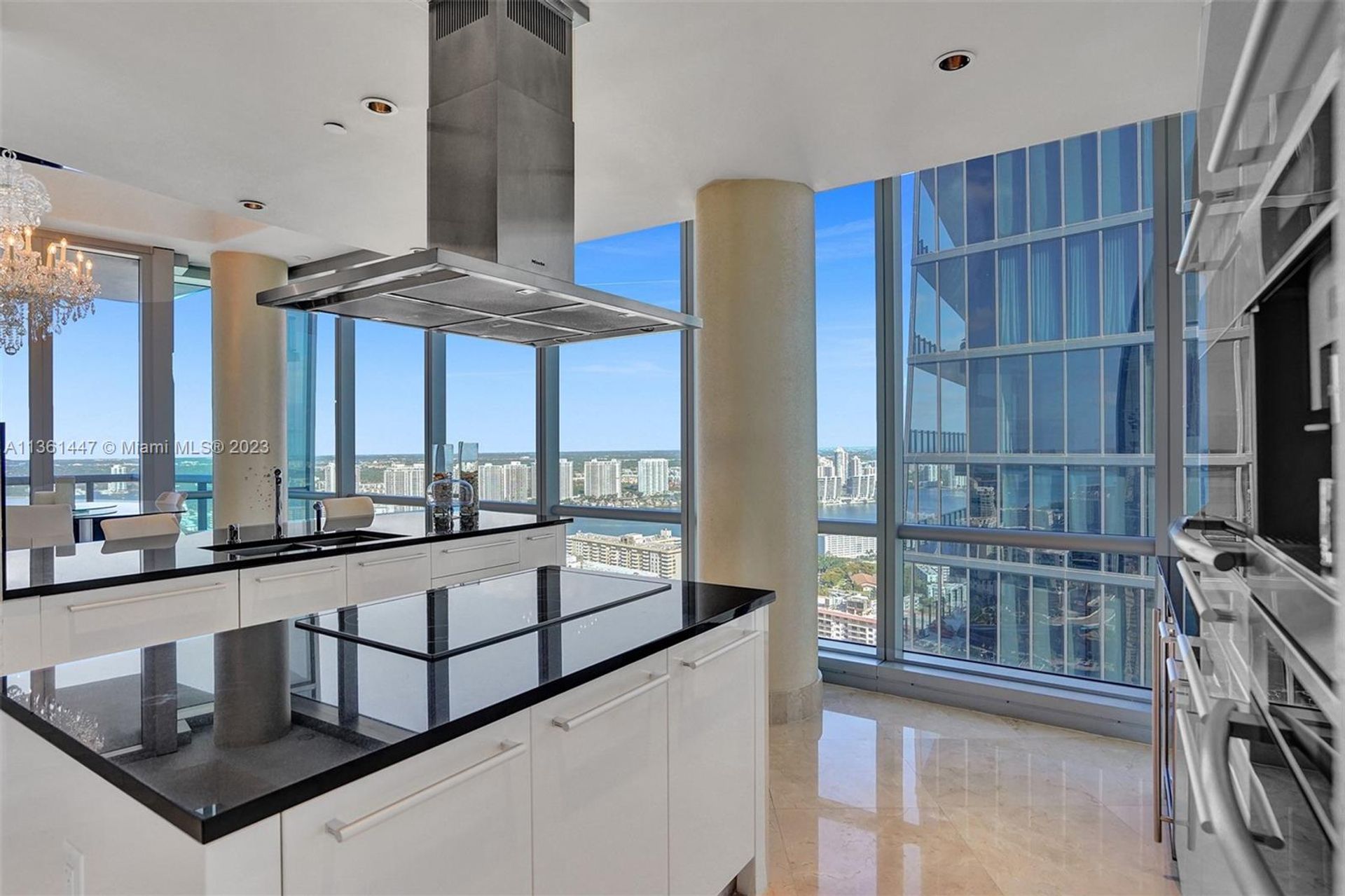 Кондоминиум в Sunny Isles Beach, Florida 11639963