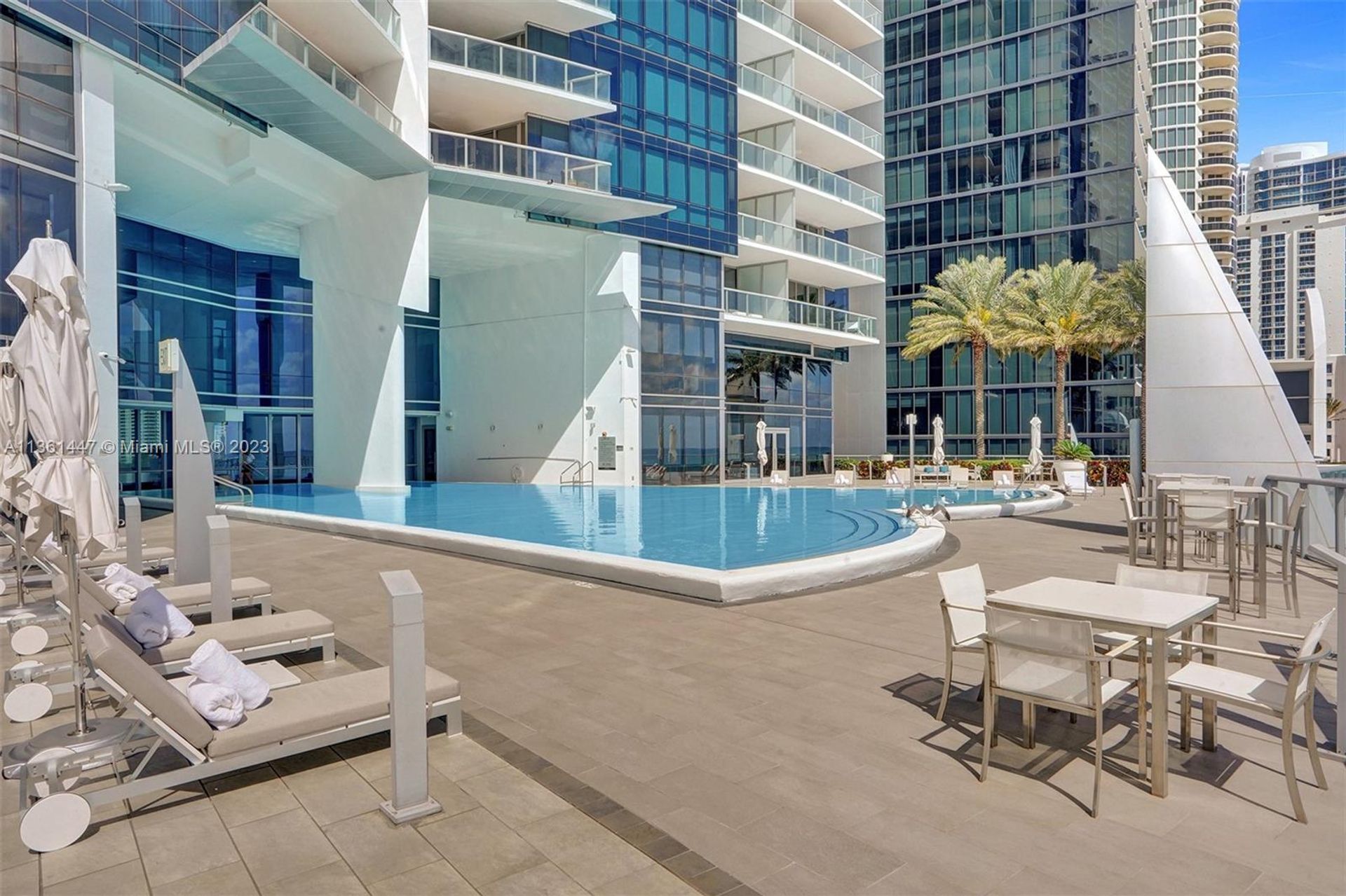 Кондоминиум в Sunny Isles Beach, Florida 11639963