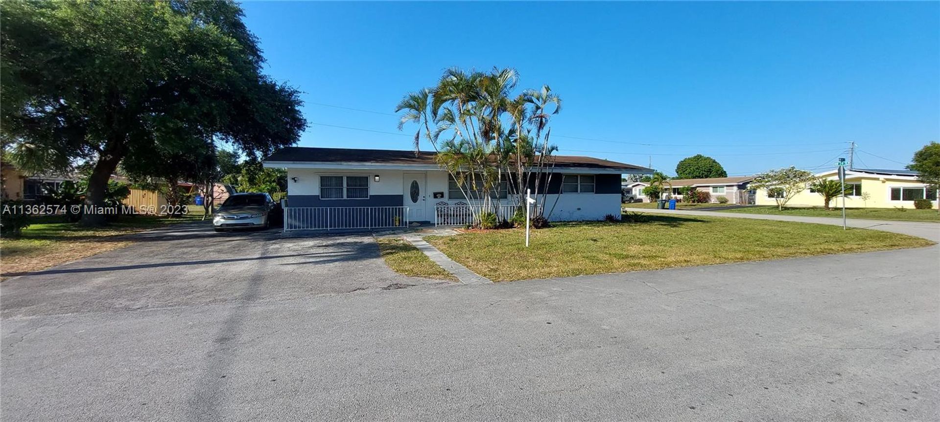 Dom w Pembroke Pines, Florida 11639970