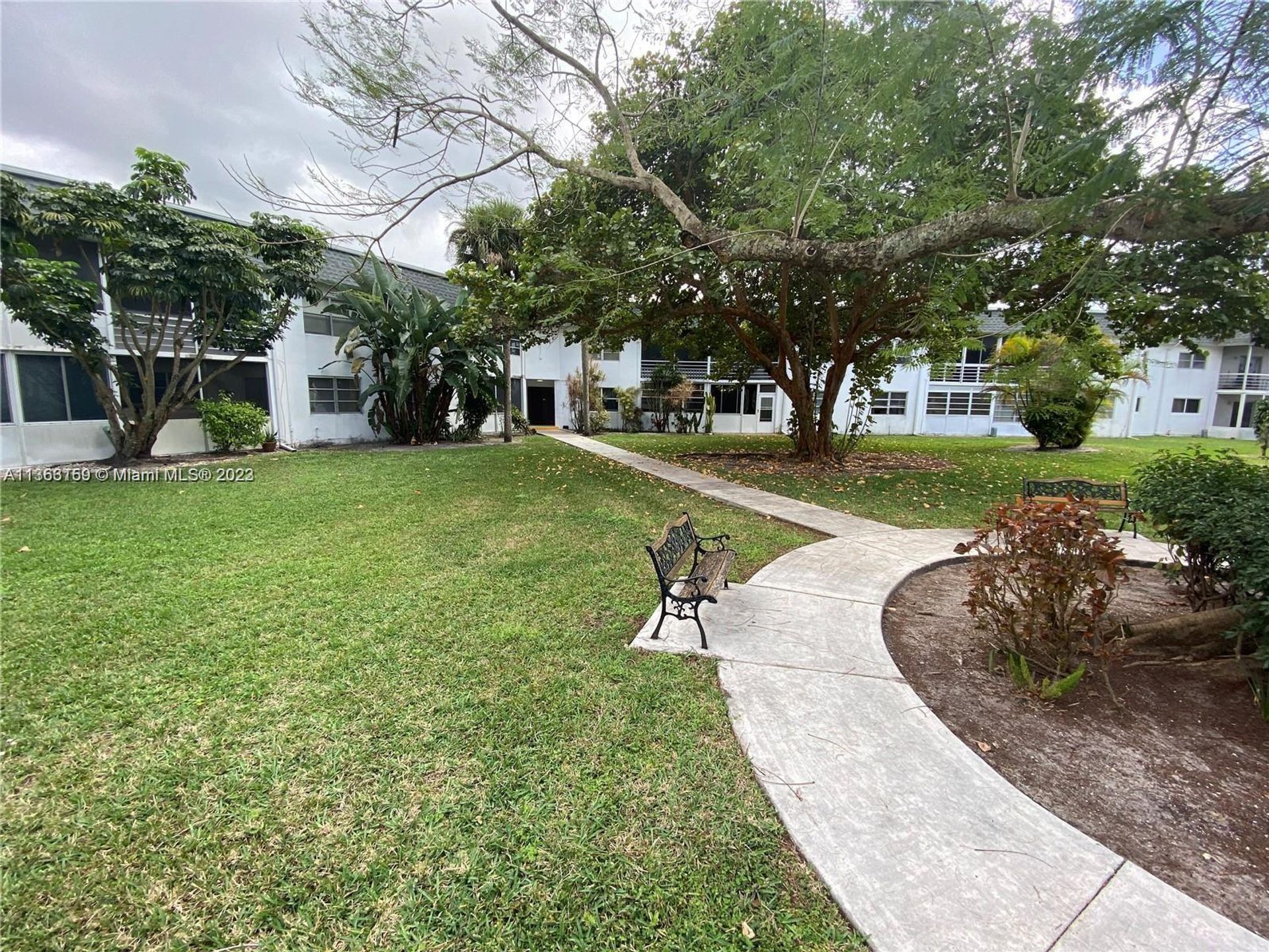 House in Margate, Florida 11639971