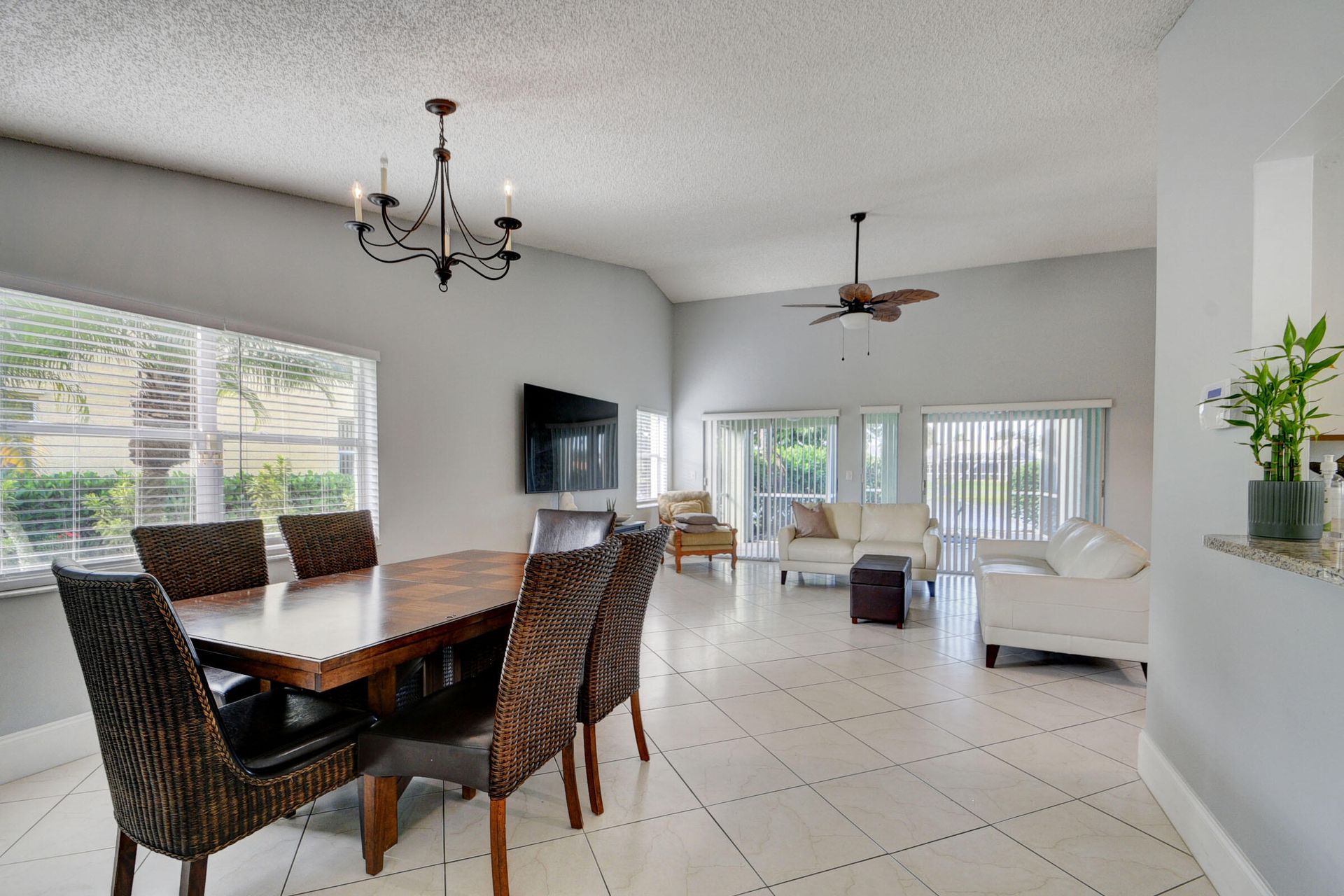 Dom w Wellington, Florida 11640005