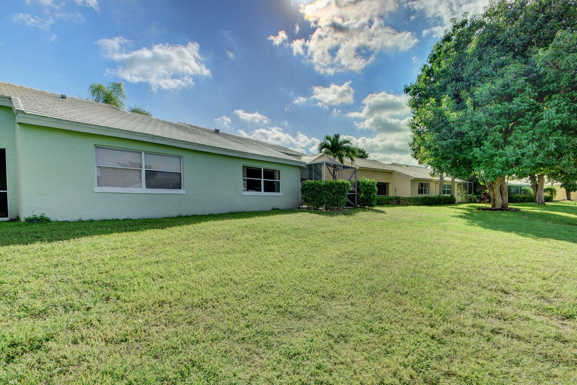 Dom w Wellington, Florida 11640005