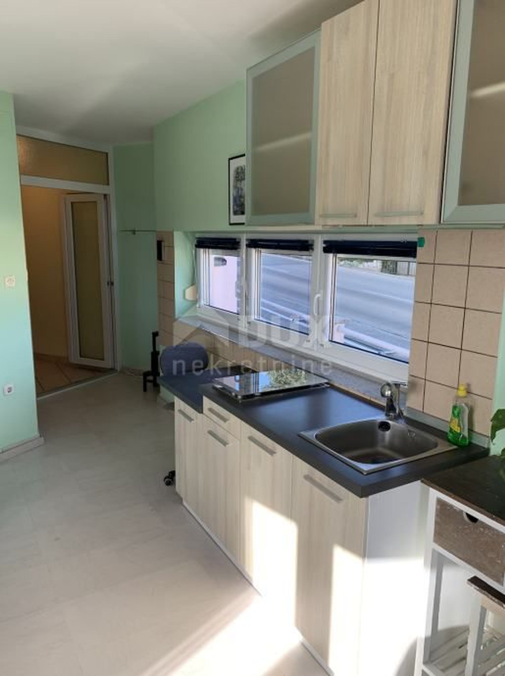 Condominium dans Crikvenica, Primorje-Gorski Kotar County 11640608