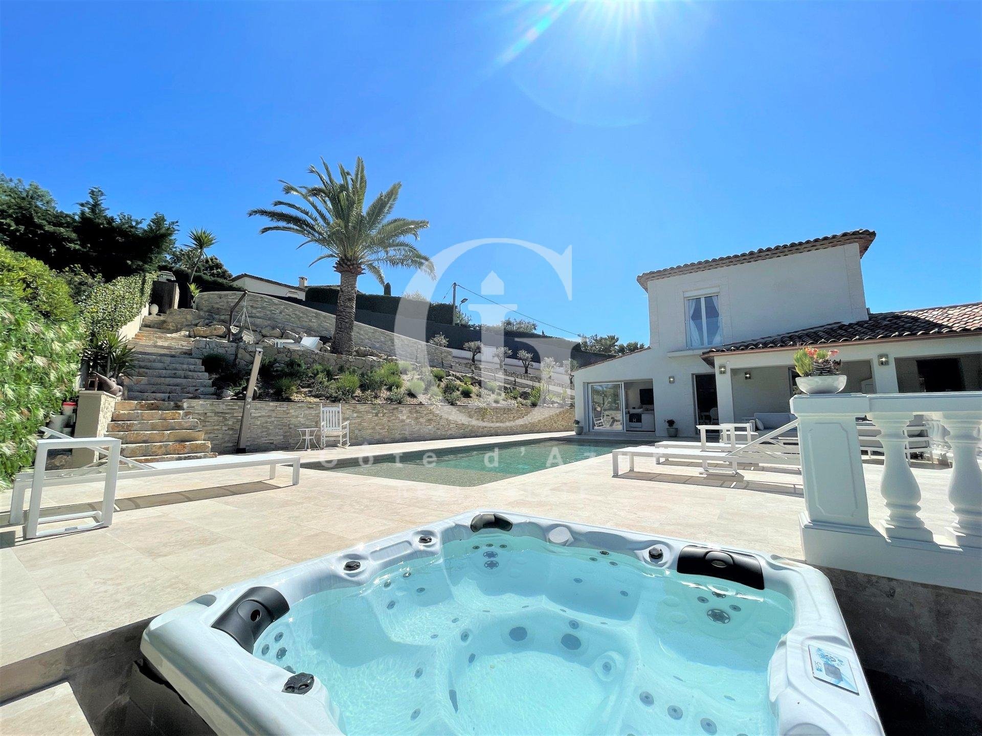 House in Vallauris, Provence-Alpes-Cote d'Azur 11641427