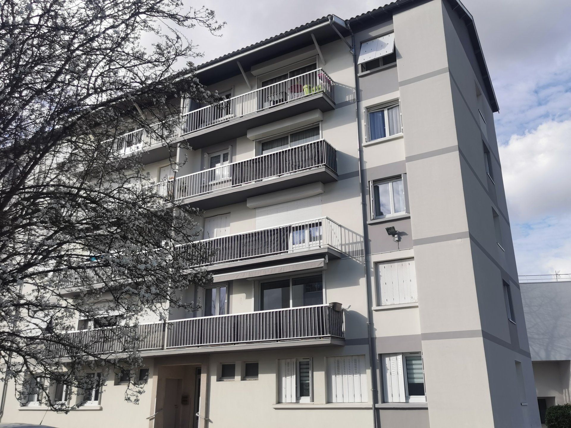 Condominio nel Begles, Nouvelle-Aquitaine 11641460