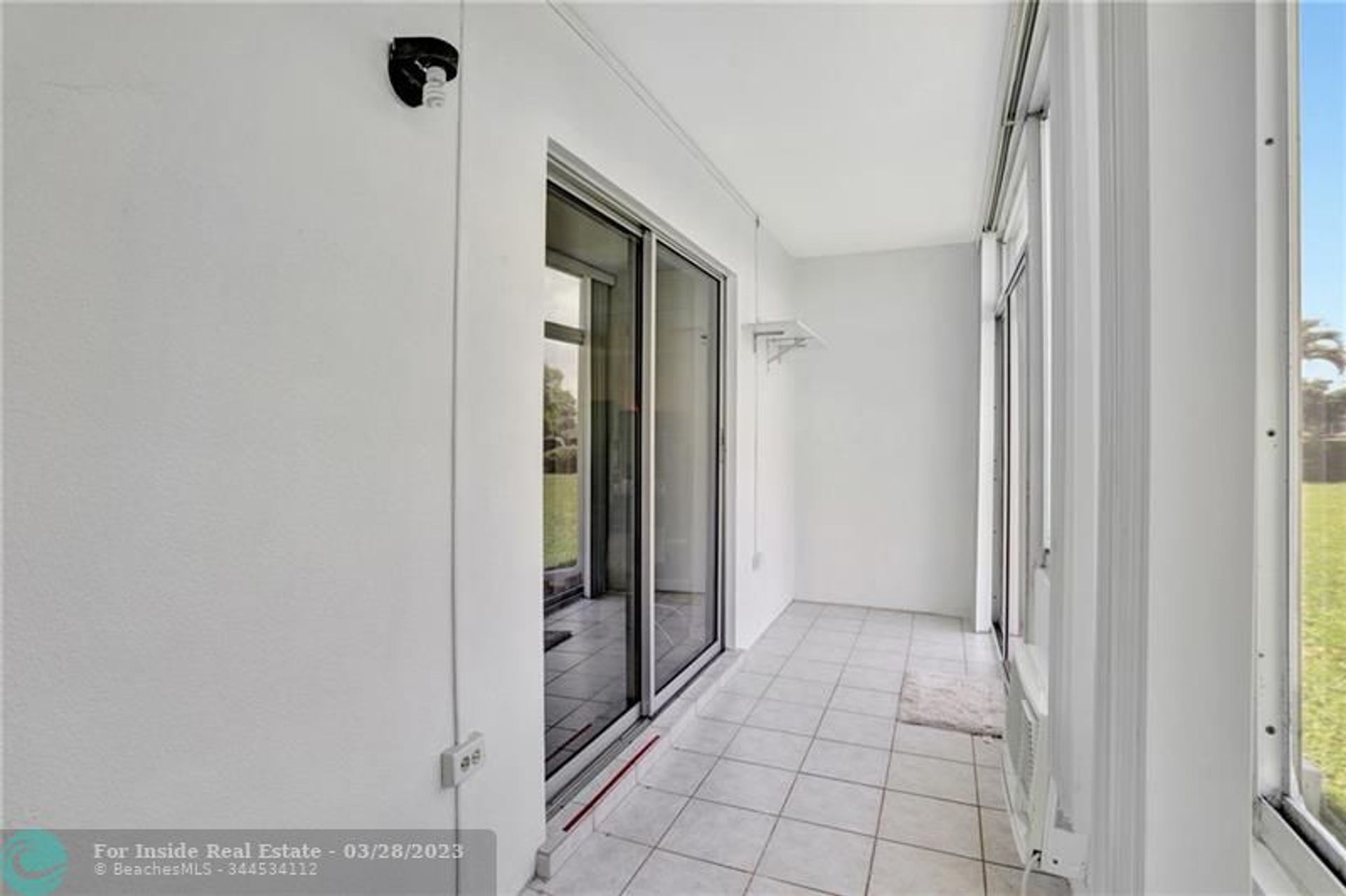 Condominium in Deerfield Beach, Florida 11641491